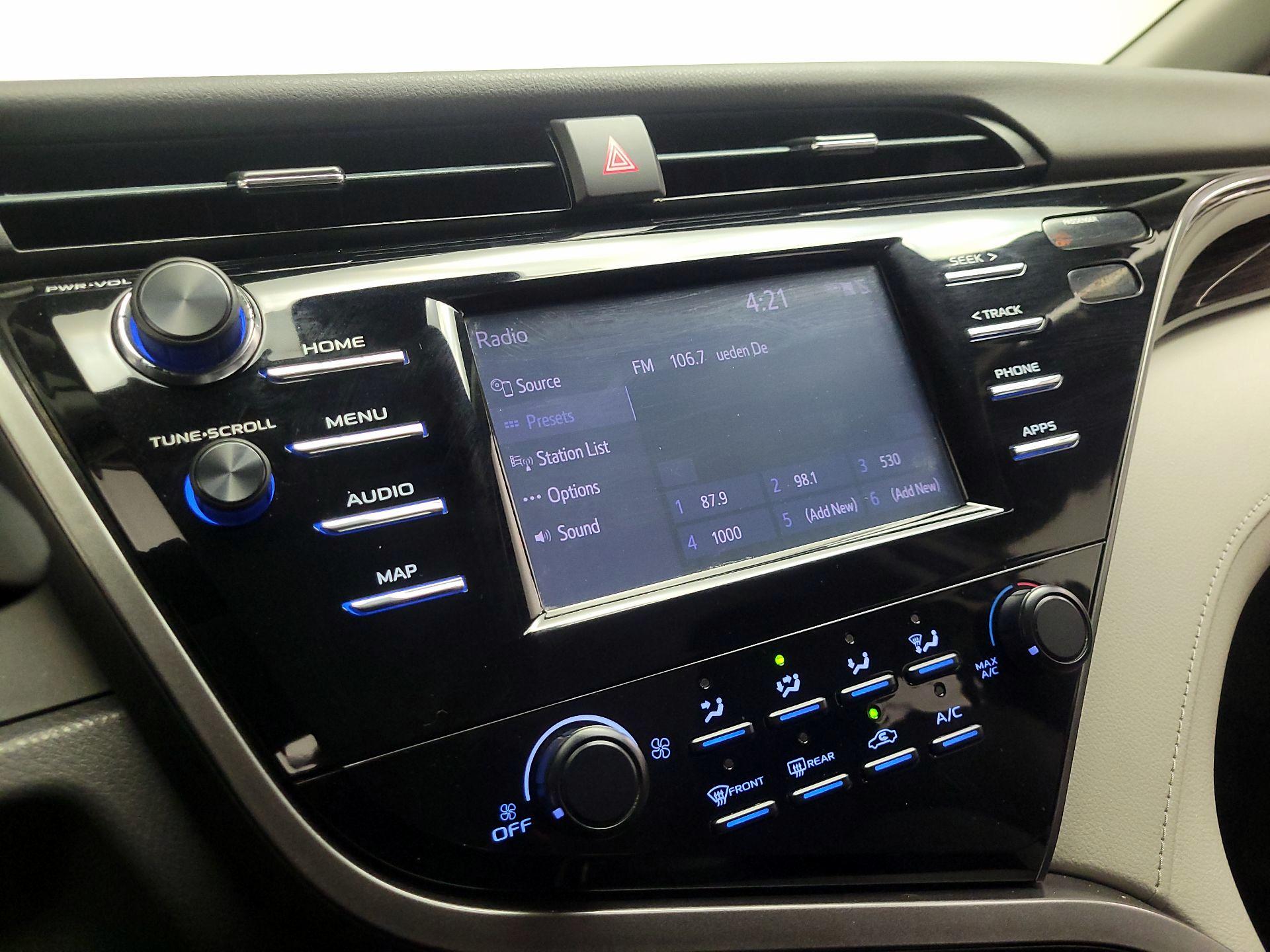 Thumbnail: 2019 Toyota Camry - 15