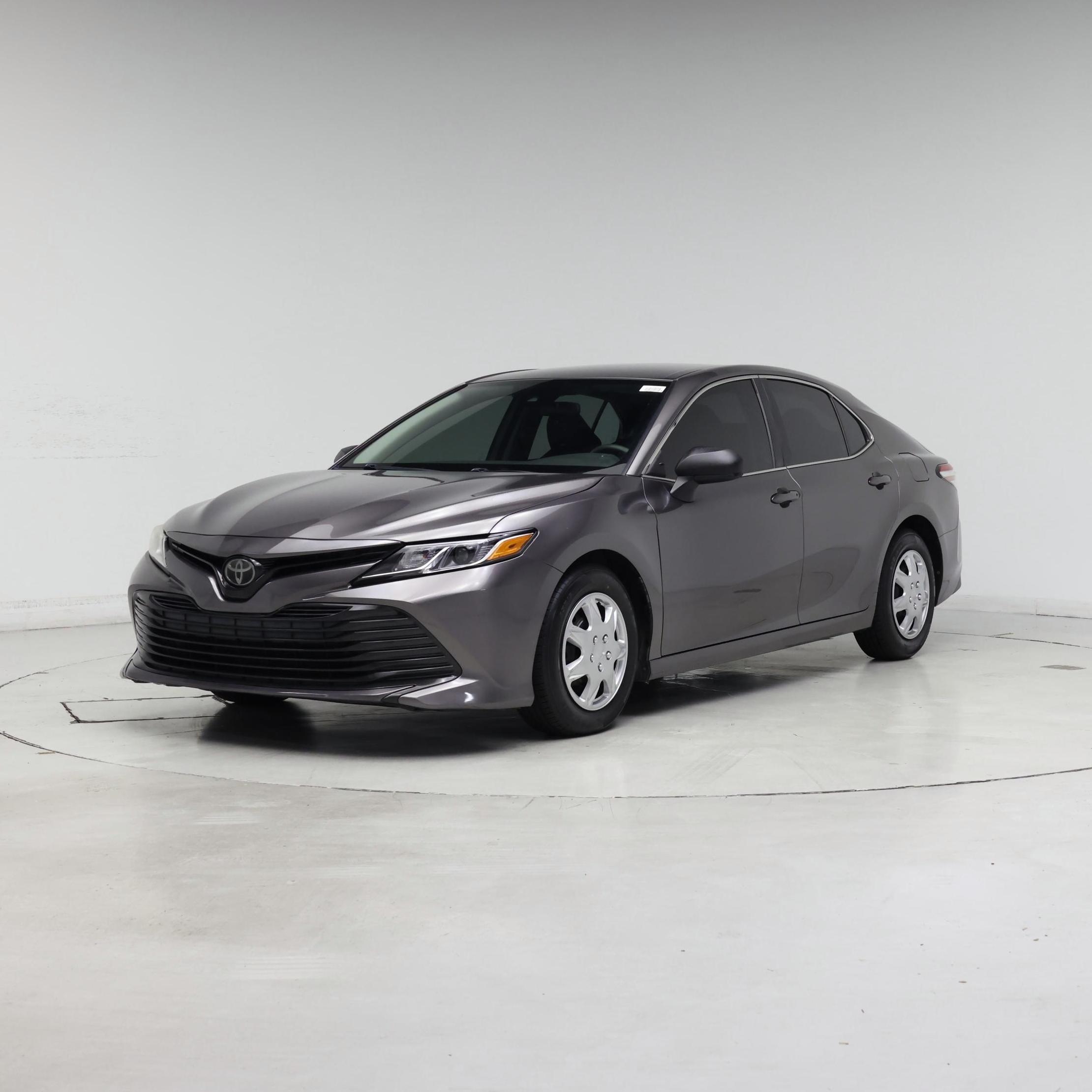 Thumbnail: 2019 Toyota Camry - 4