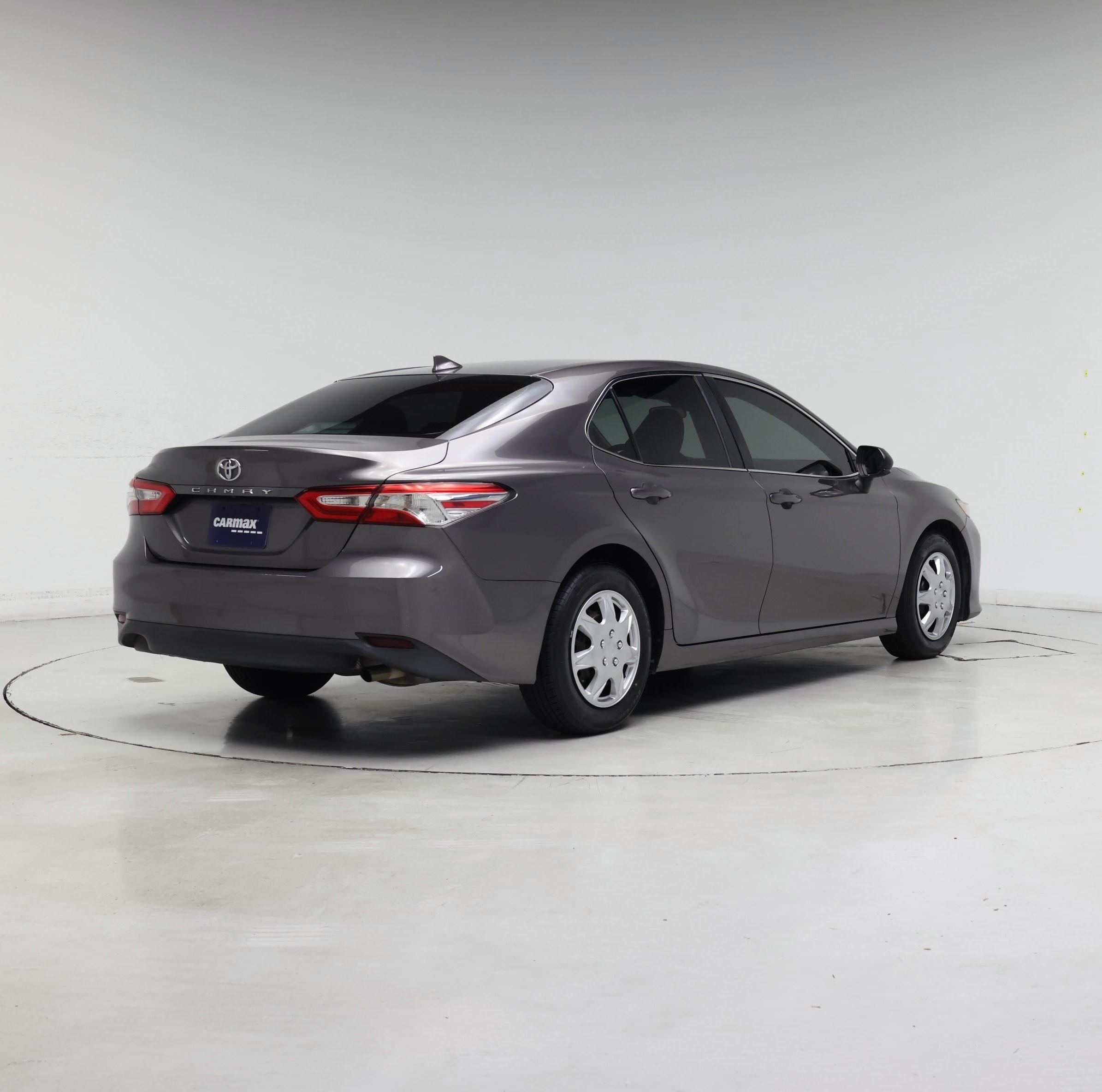 Thumbnail: 2019 Toyota Camry - 8