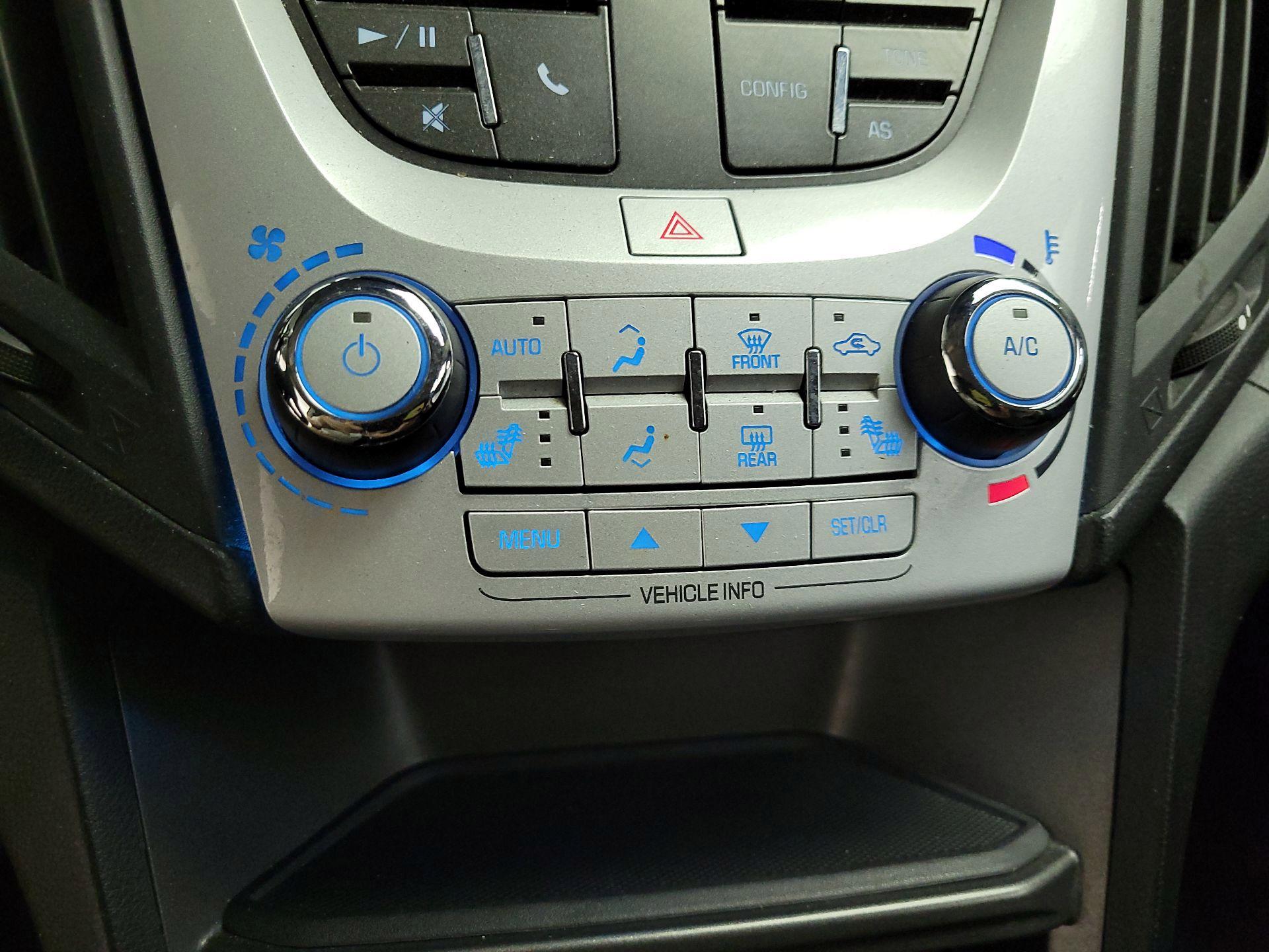 Thumbnail: 2016 Chevrolet Equinox - 16