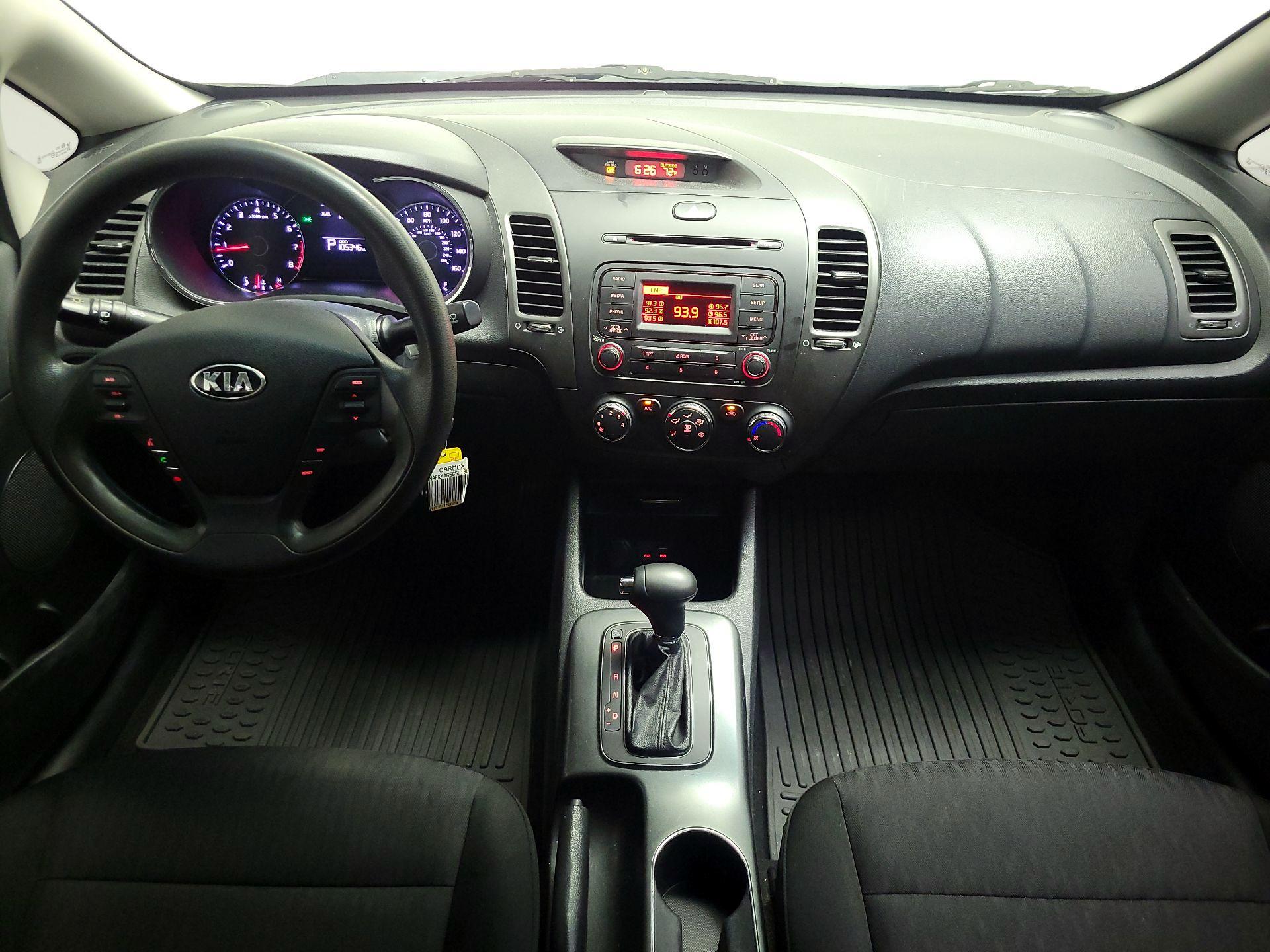 Thumbnail: 2016 Kia Forte - 9