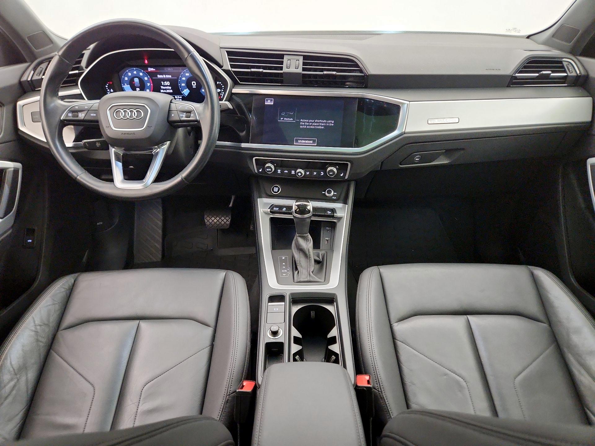 Thumbnail: 2021 Audi Q3 - 9