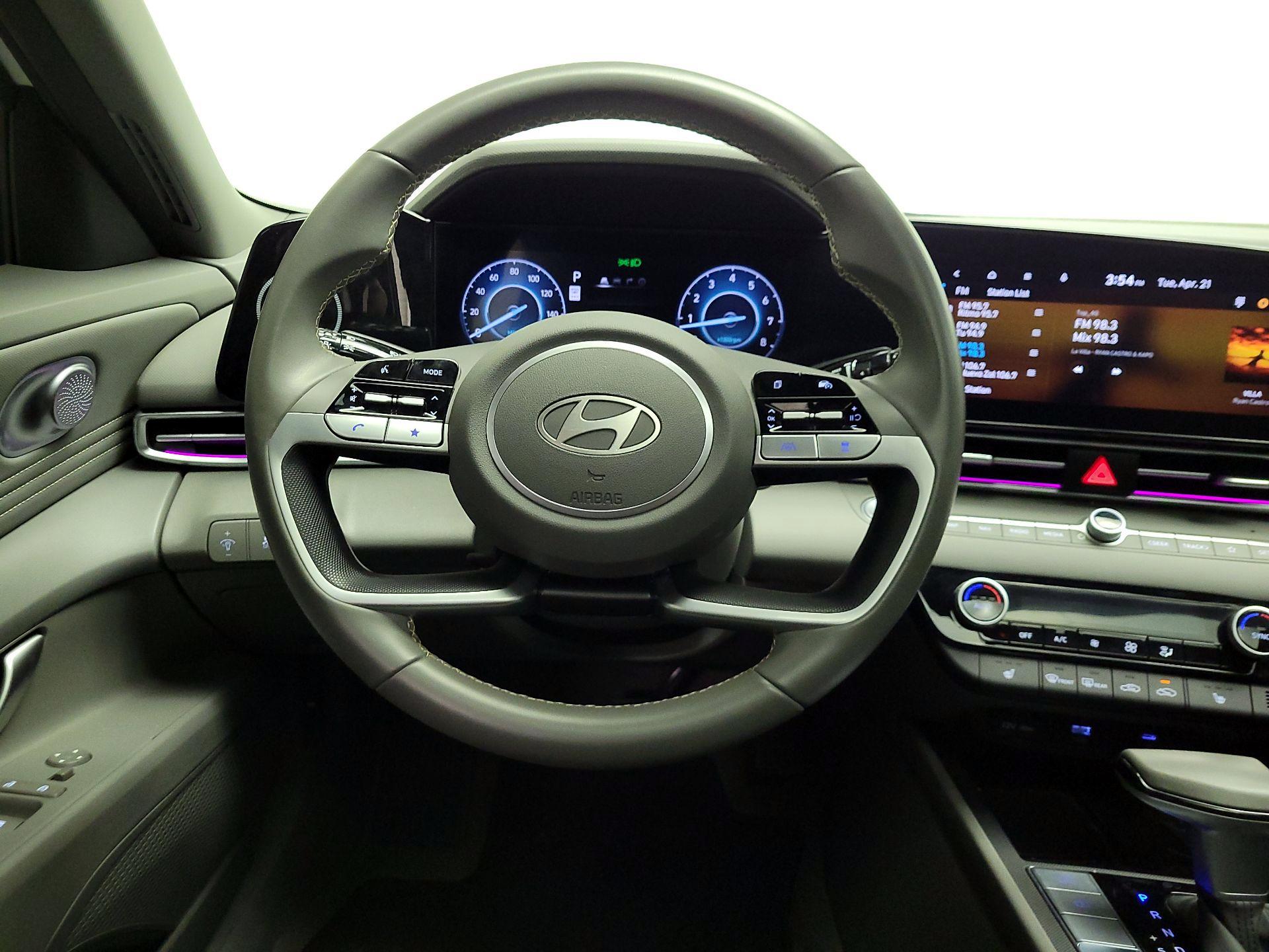 Thumbnail: 2025 Hyundai Elantra - 10