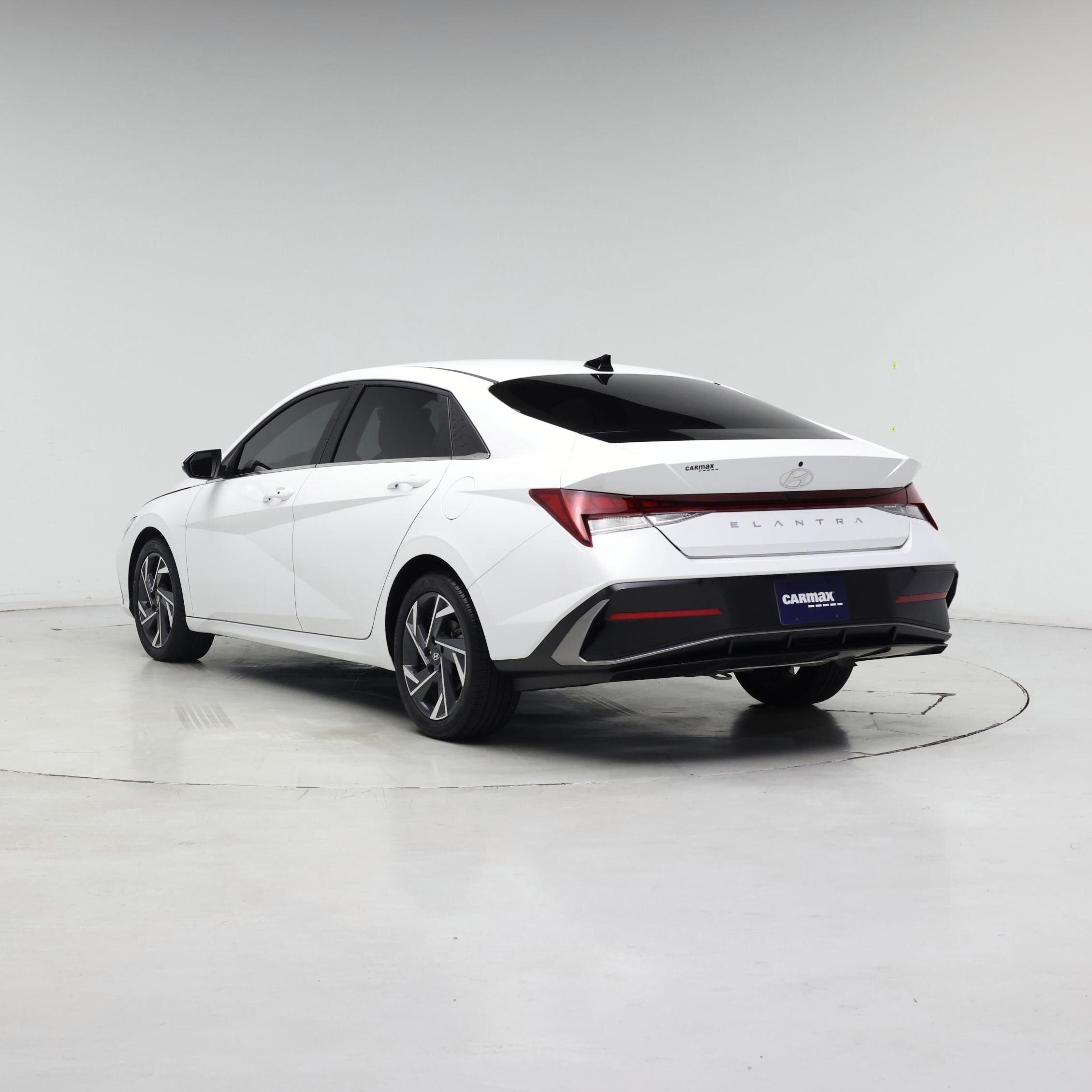 Thumbnail: 2025 Hyundai Elantra - 2