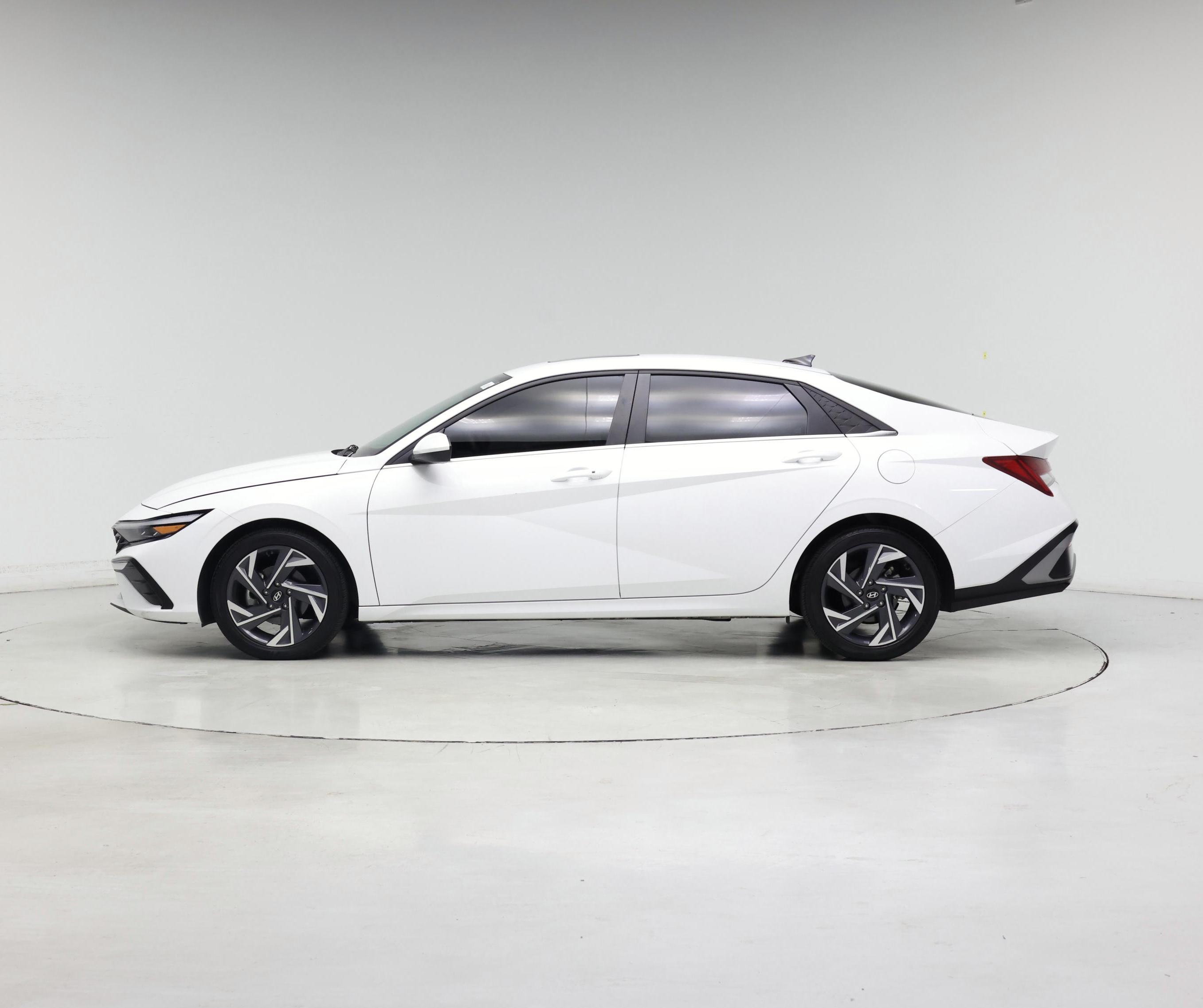 Thumbnail: 2025 Hyundai Elantra - 3