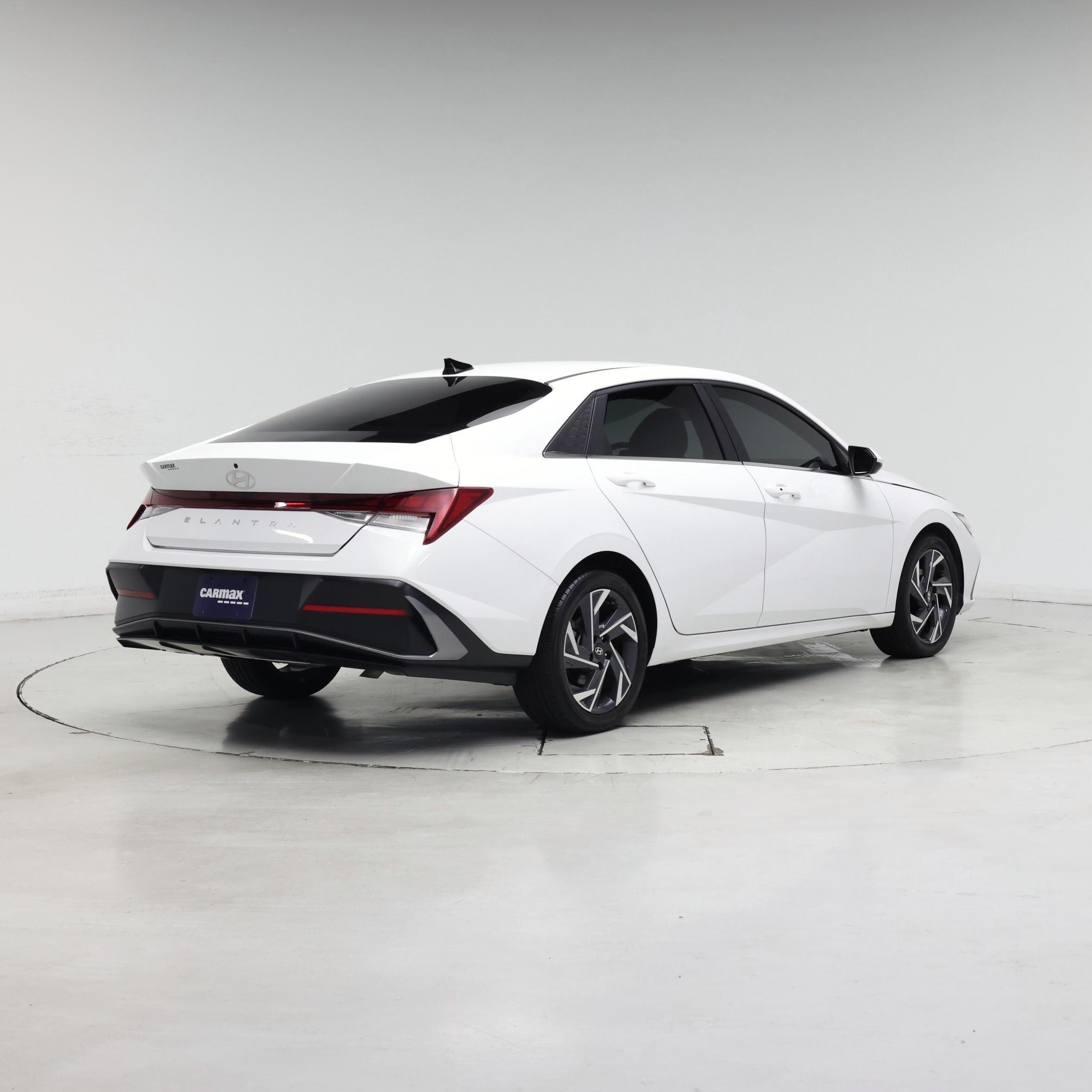 Thumbnail: 2025 Hyundai Elantra - 8