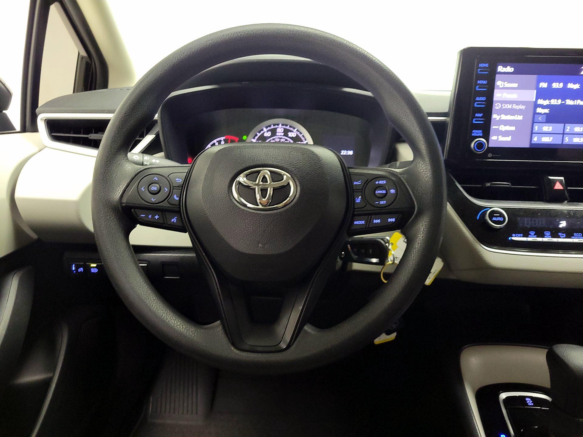 Thumbnail: 2022 Toyota Corolla - 10