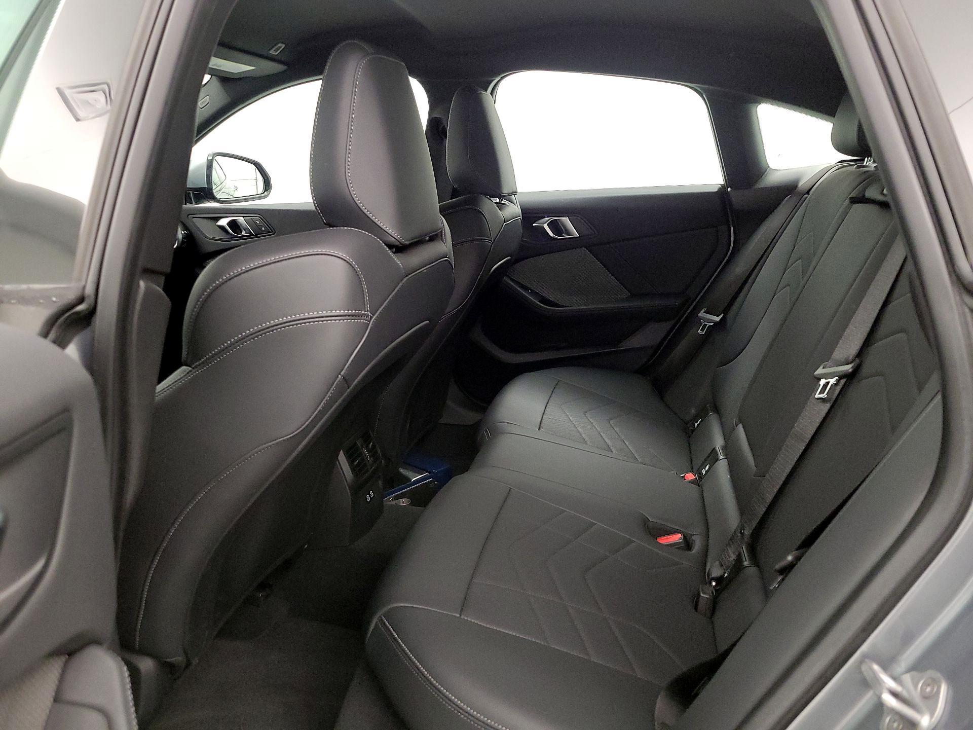 Thumbnail: 2026 BMW 2 Series - 18