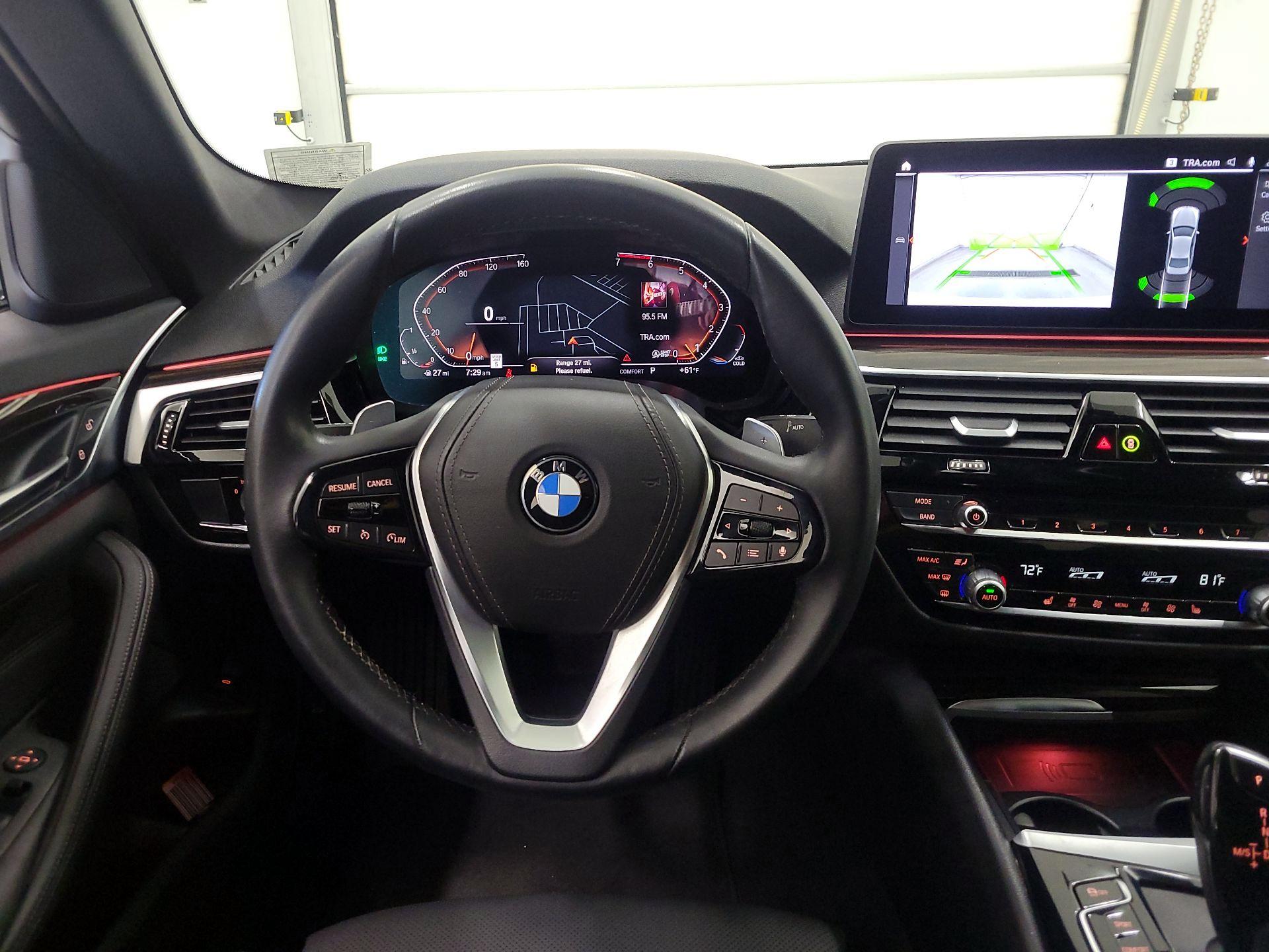 Thumbnail: 2023 BMW 5 Series - 10