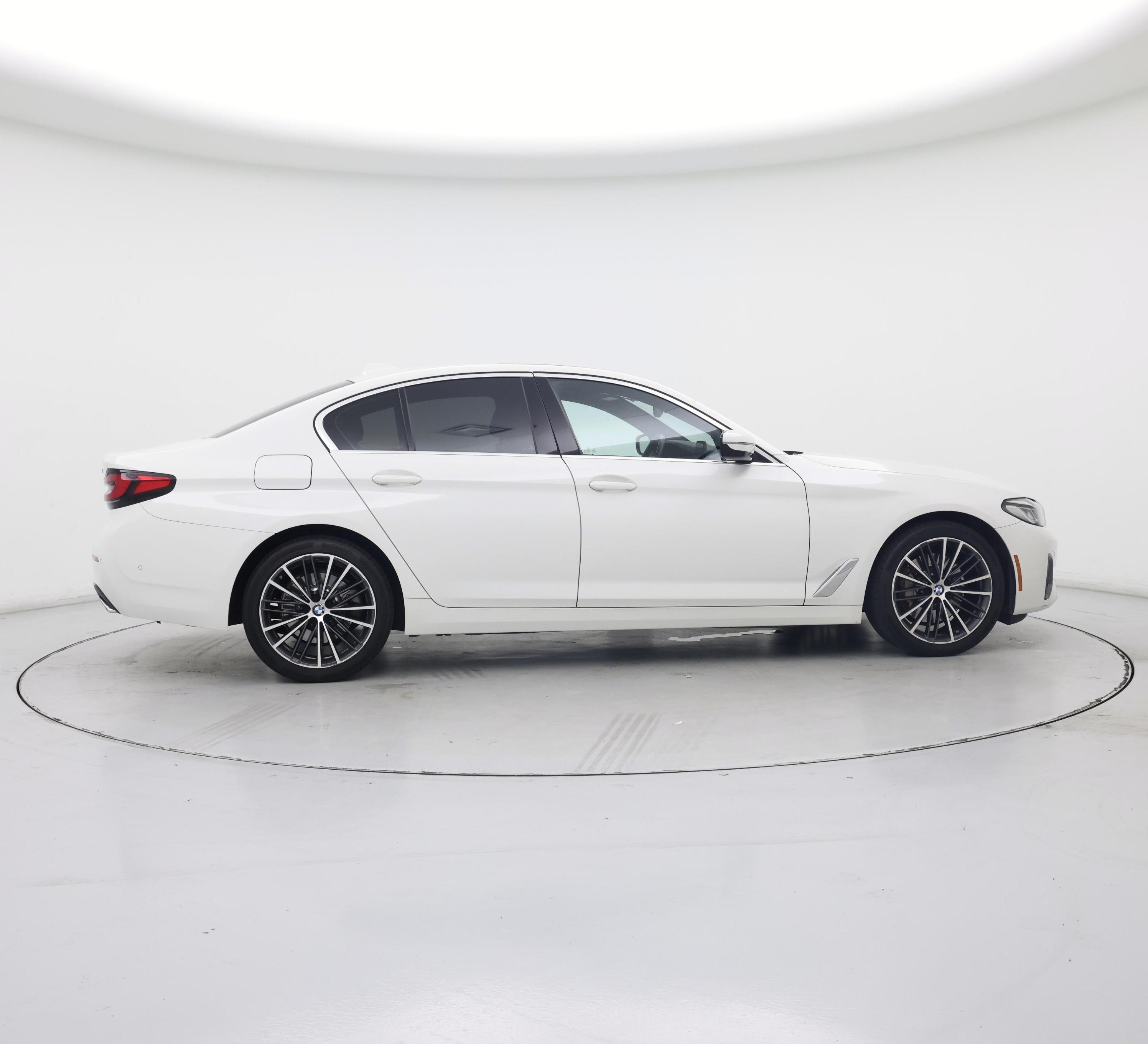 Thumbnail: 2023 BMW 5 Series - 7