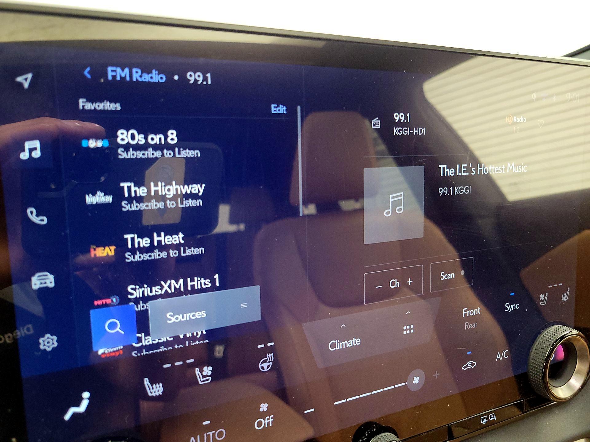 Thumbnail: 2024 Lexus RX - 15