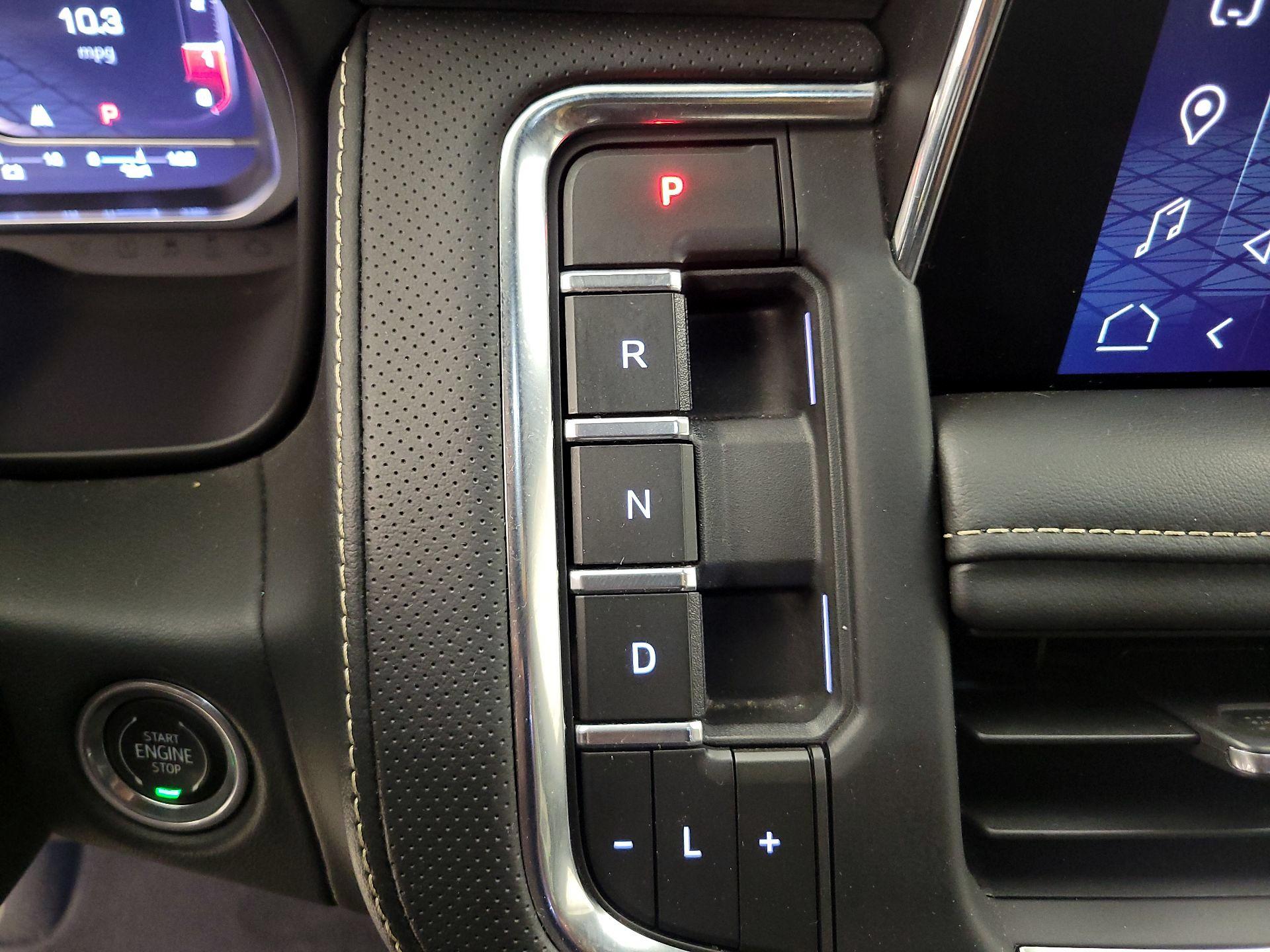 Thumbnail: 2023 GMC Yukon - 17