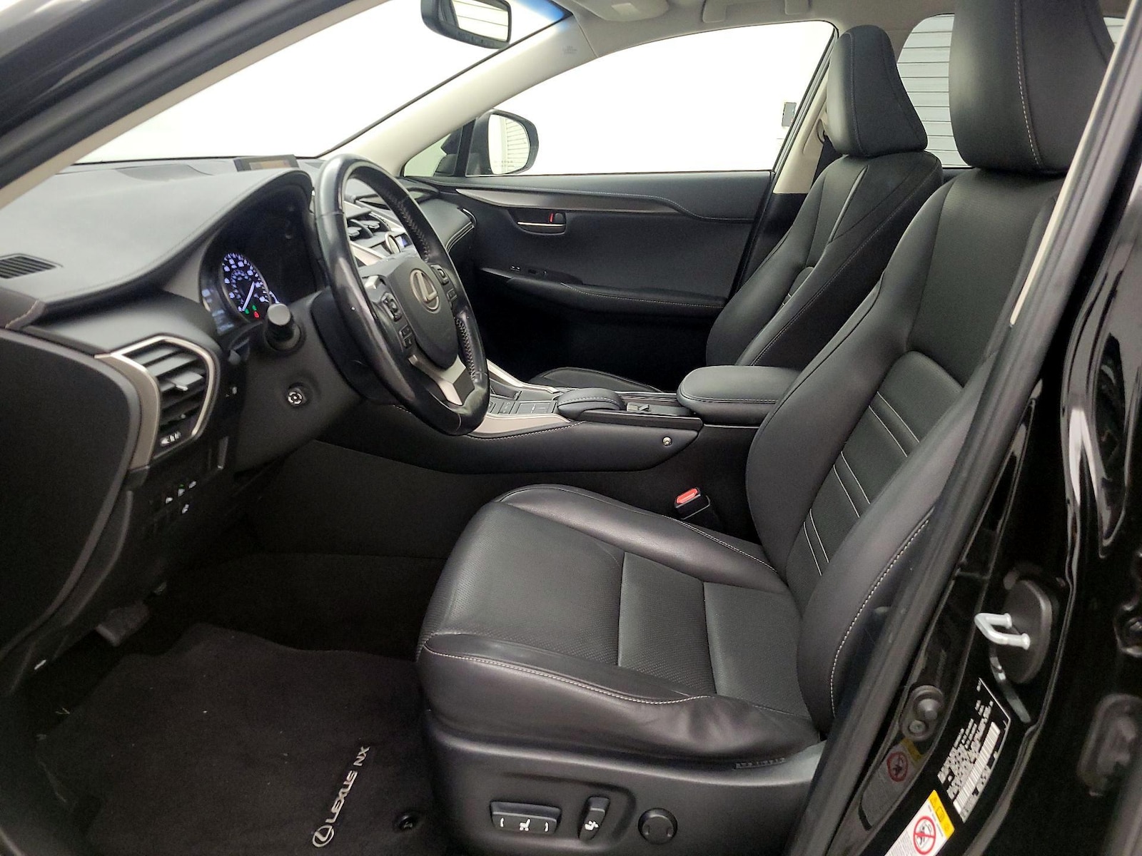 2017 Lexus NX 200t - Photo 12