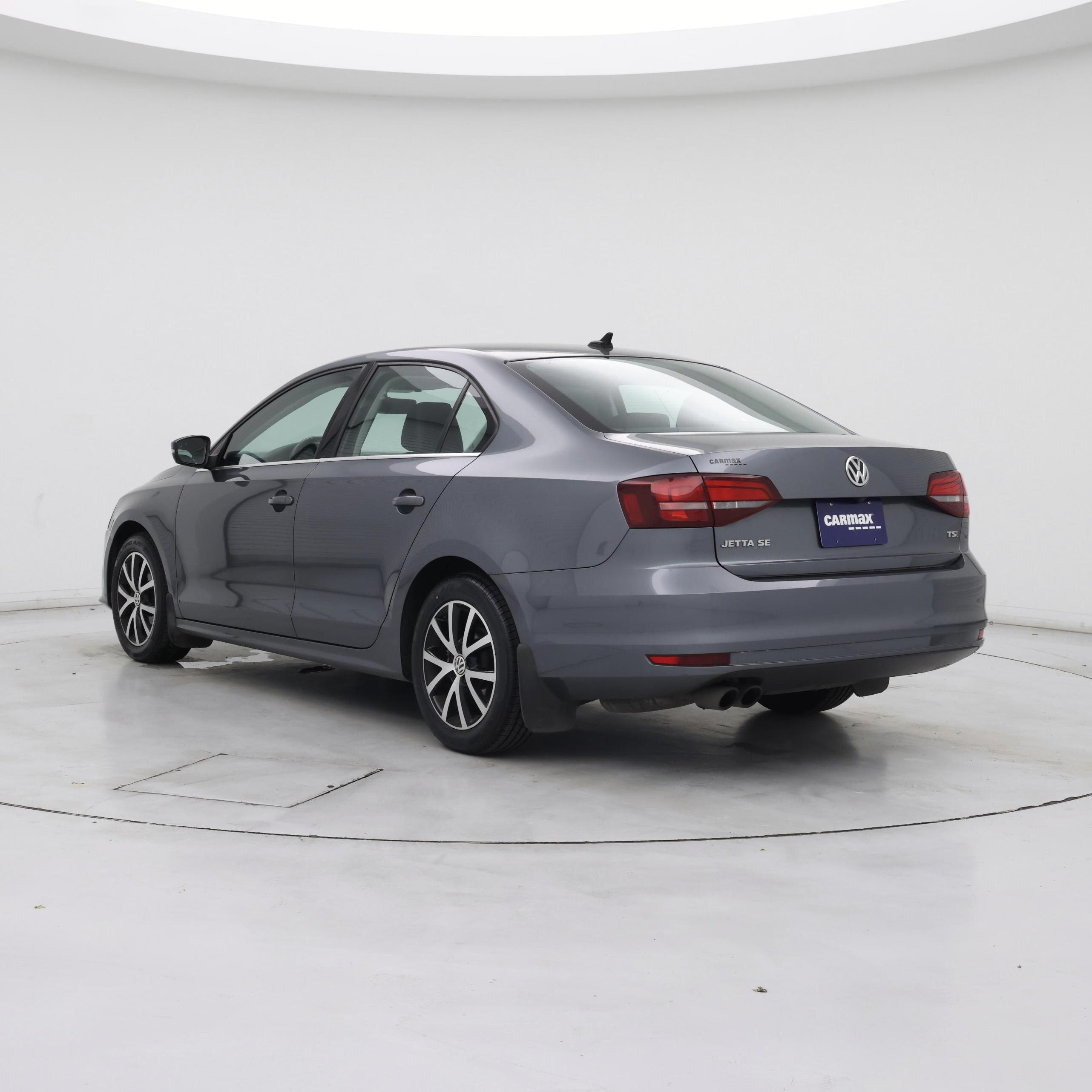 Thumbnail: 2017 Volkswagen Jetta - 2