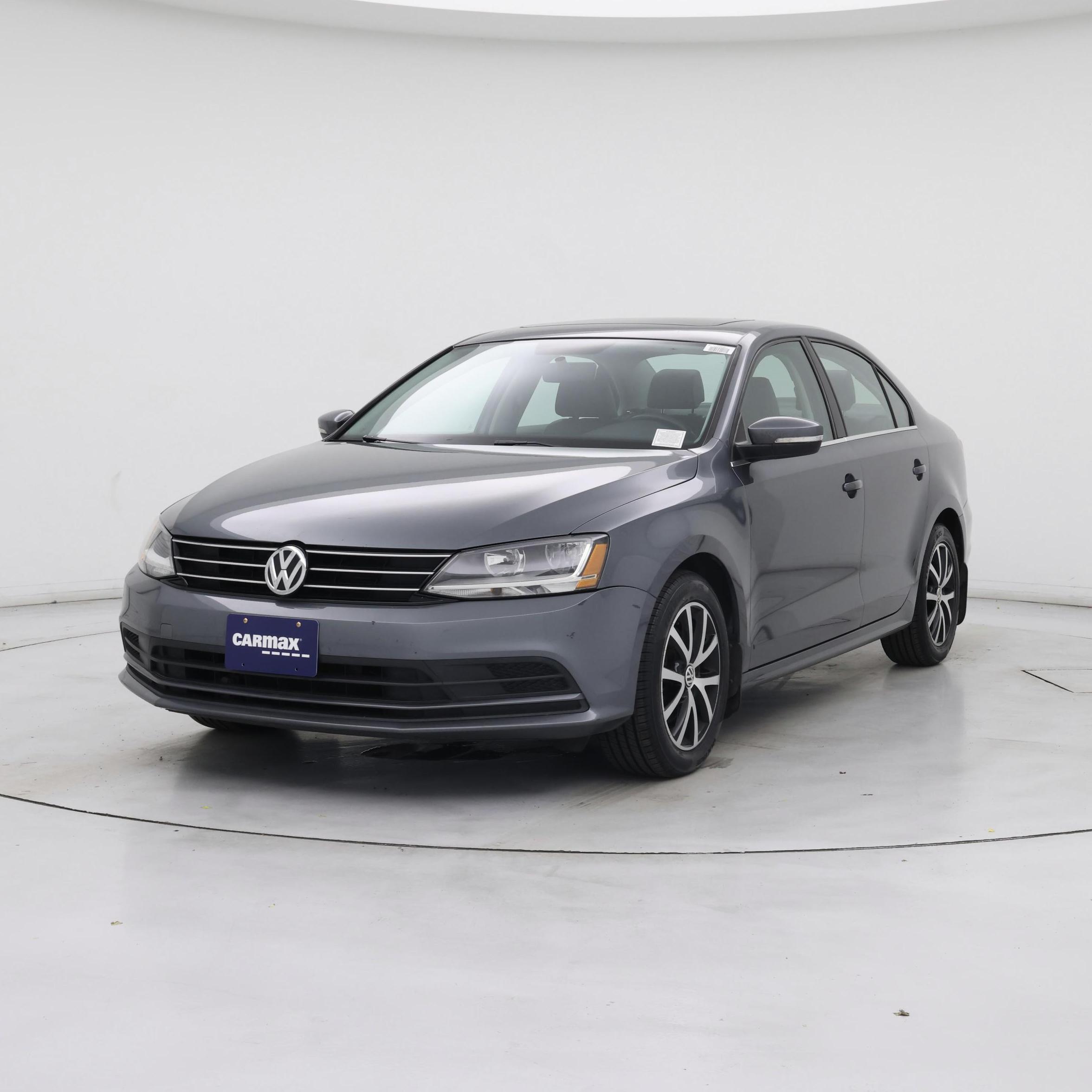 Thumbnail: 2017 Volkswagen Jetta - 4