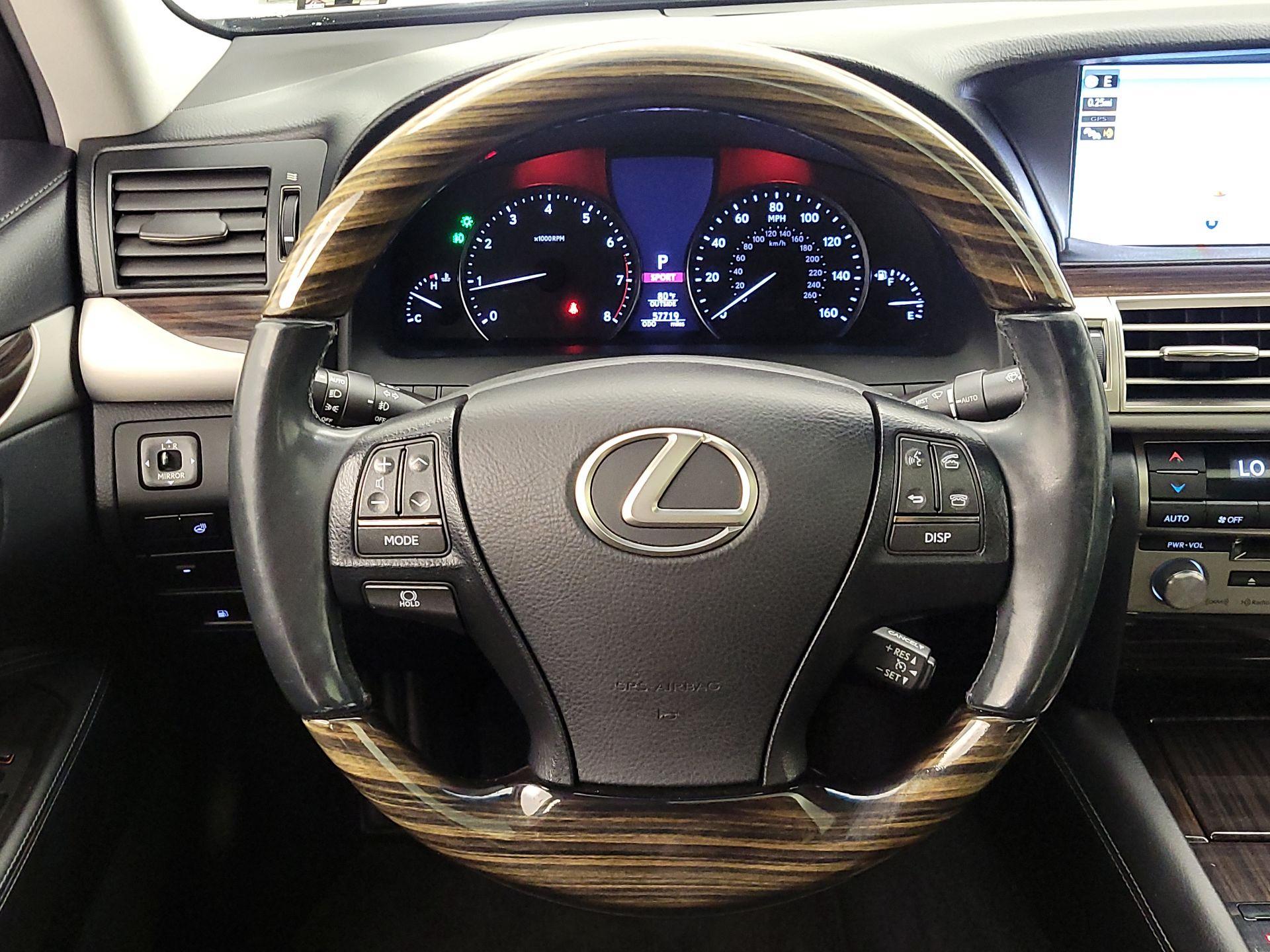 Thumbnail: 2016 Lexus LS - 10