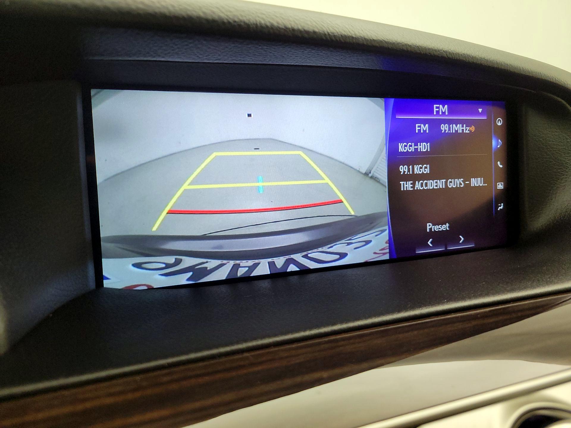 Thumbnail: 2016 Lexus LS - 14