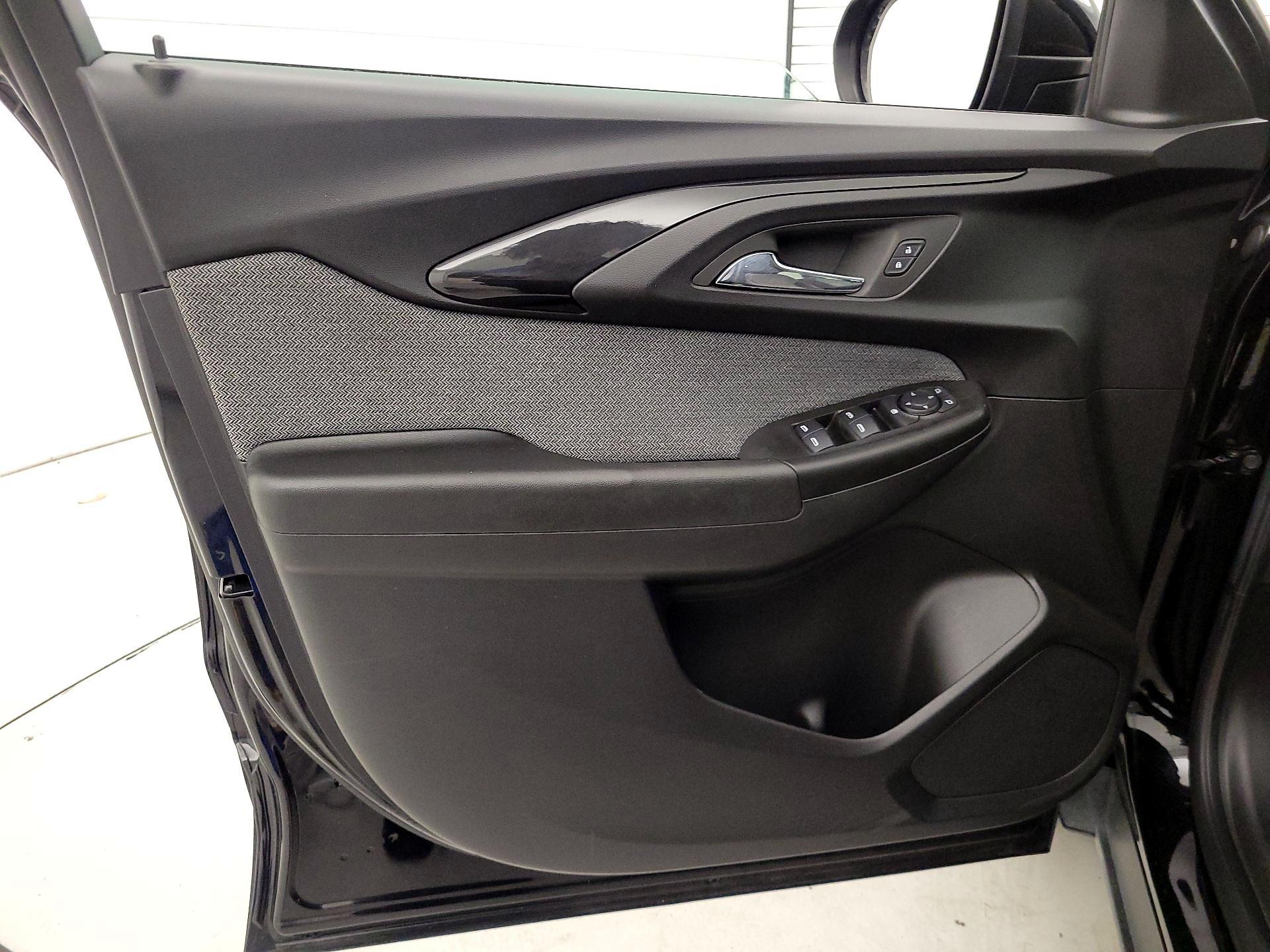 Thumbnail: 2021 Chevrolet TrailBlazer - 12