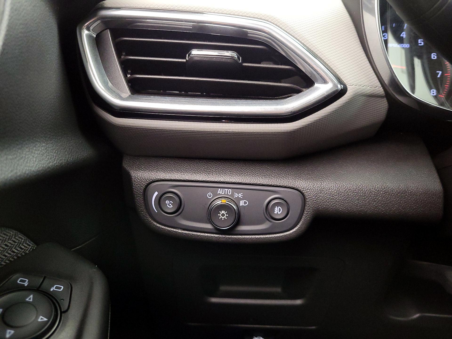 Thumbnail: 2021 Chevrolet TrailBlazer - 13