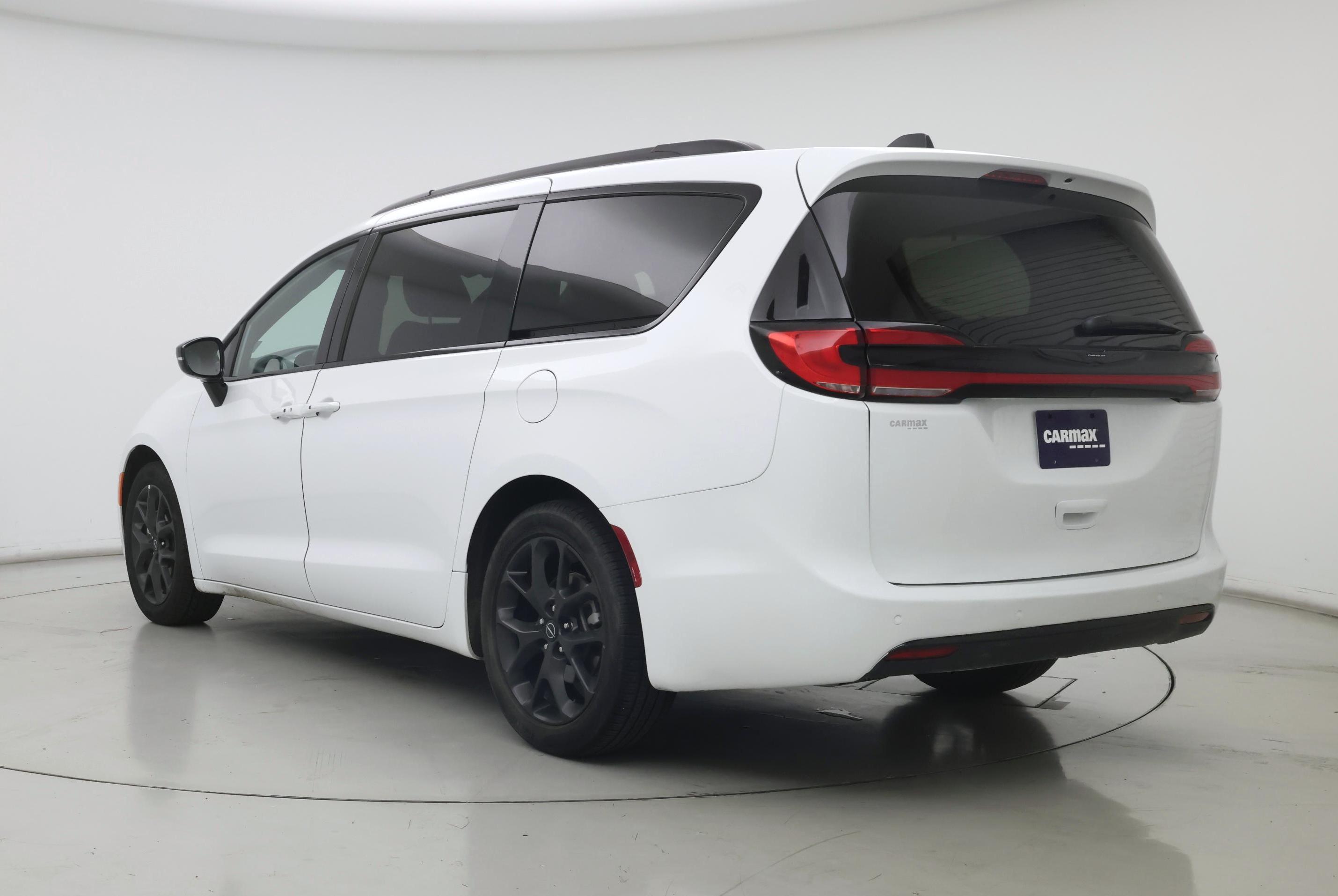 Thumbnail: 2025 Chrysler Pacifica - 2