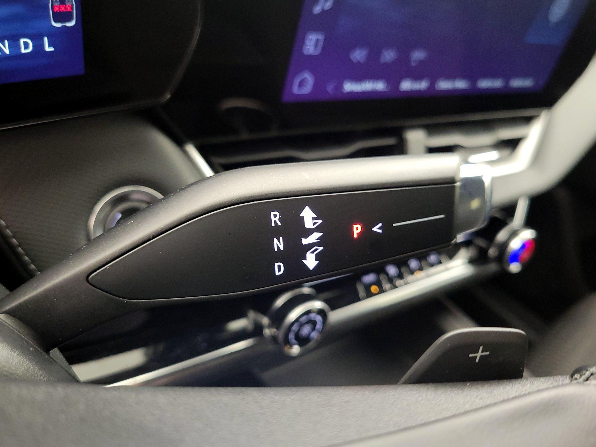 Thumbnail: 2025 Chevrolet Equinox - 18