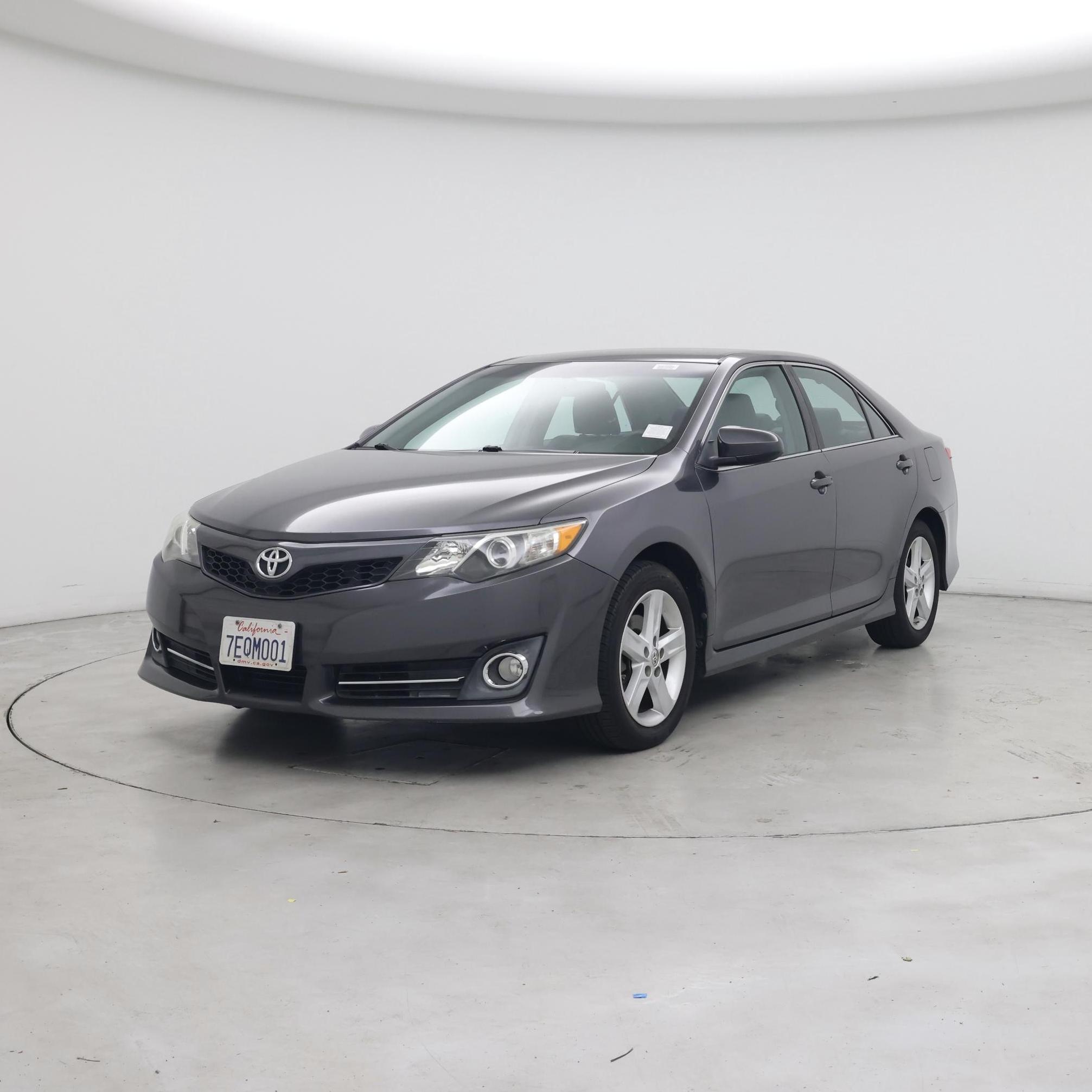 Thumbnail: 2014 Toyota Camry - 4