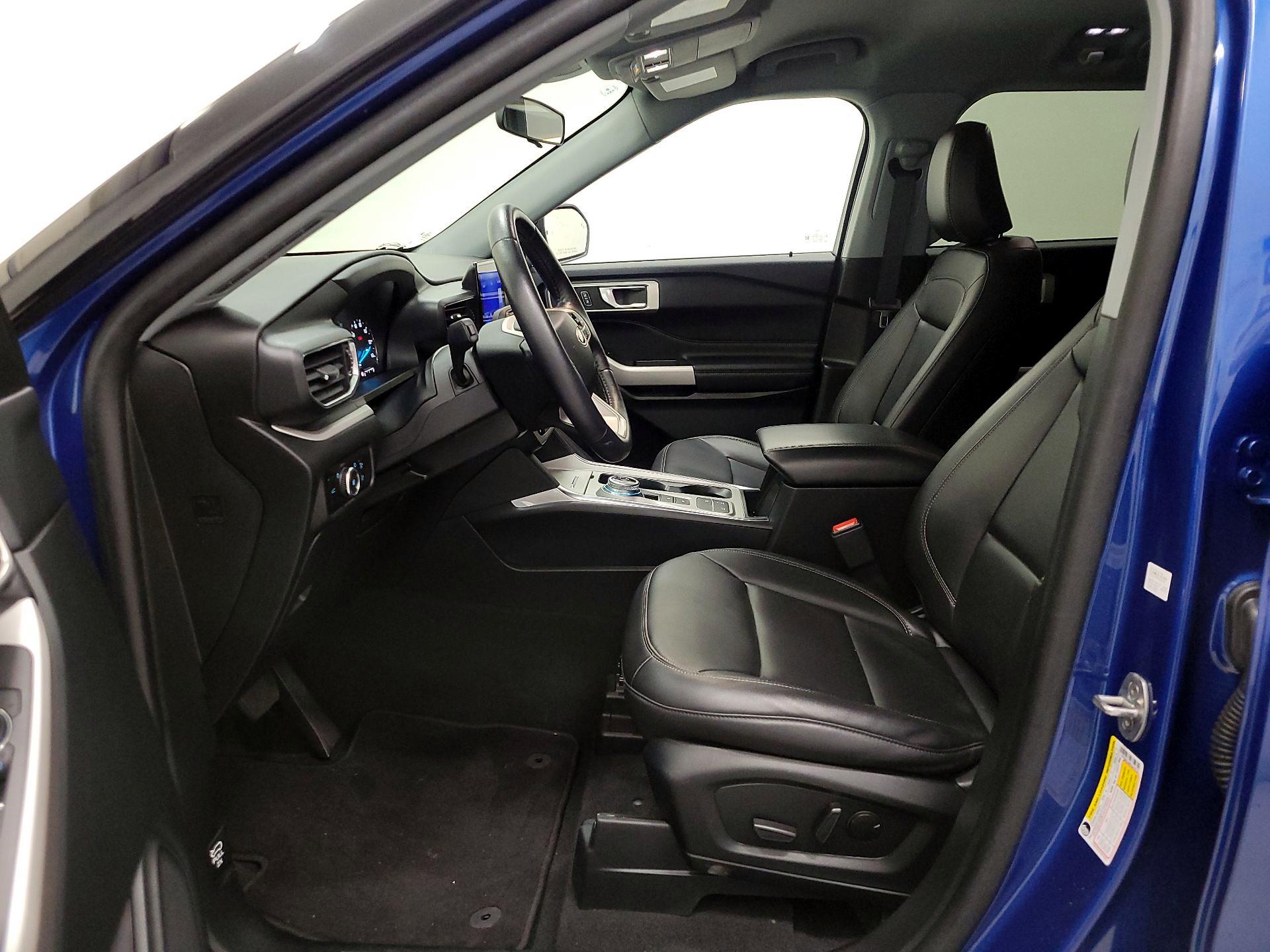 Thumbnail: 2023 Ford Explorer - 11