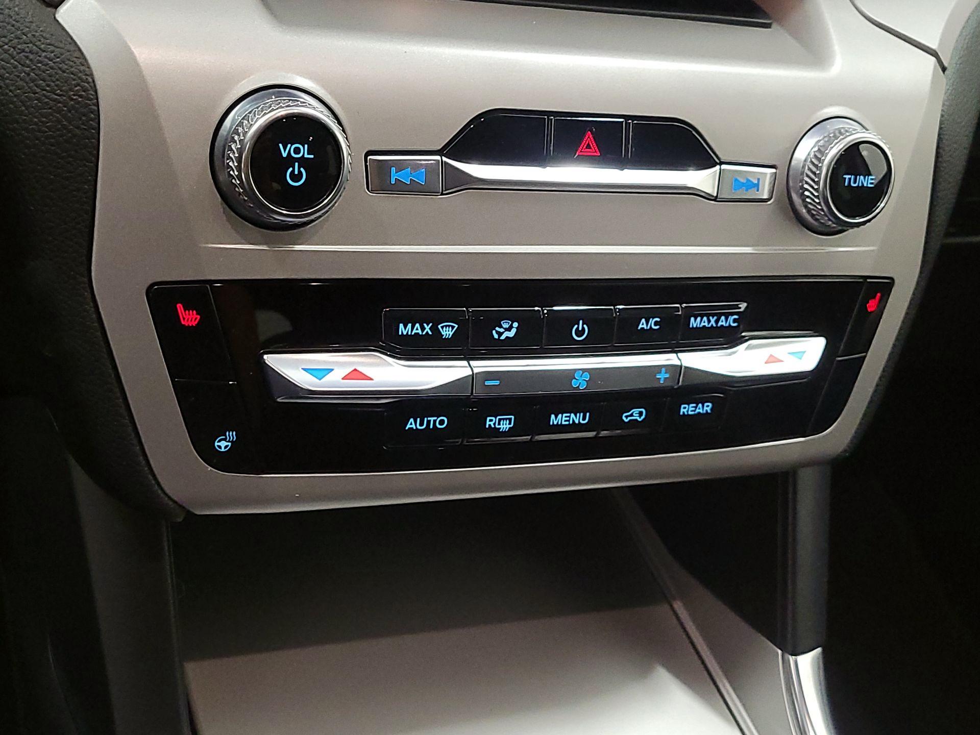 Thumbnail: 2023 Ford Explorer - 16