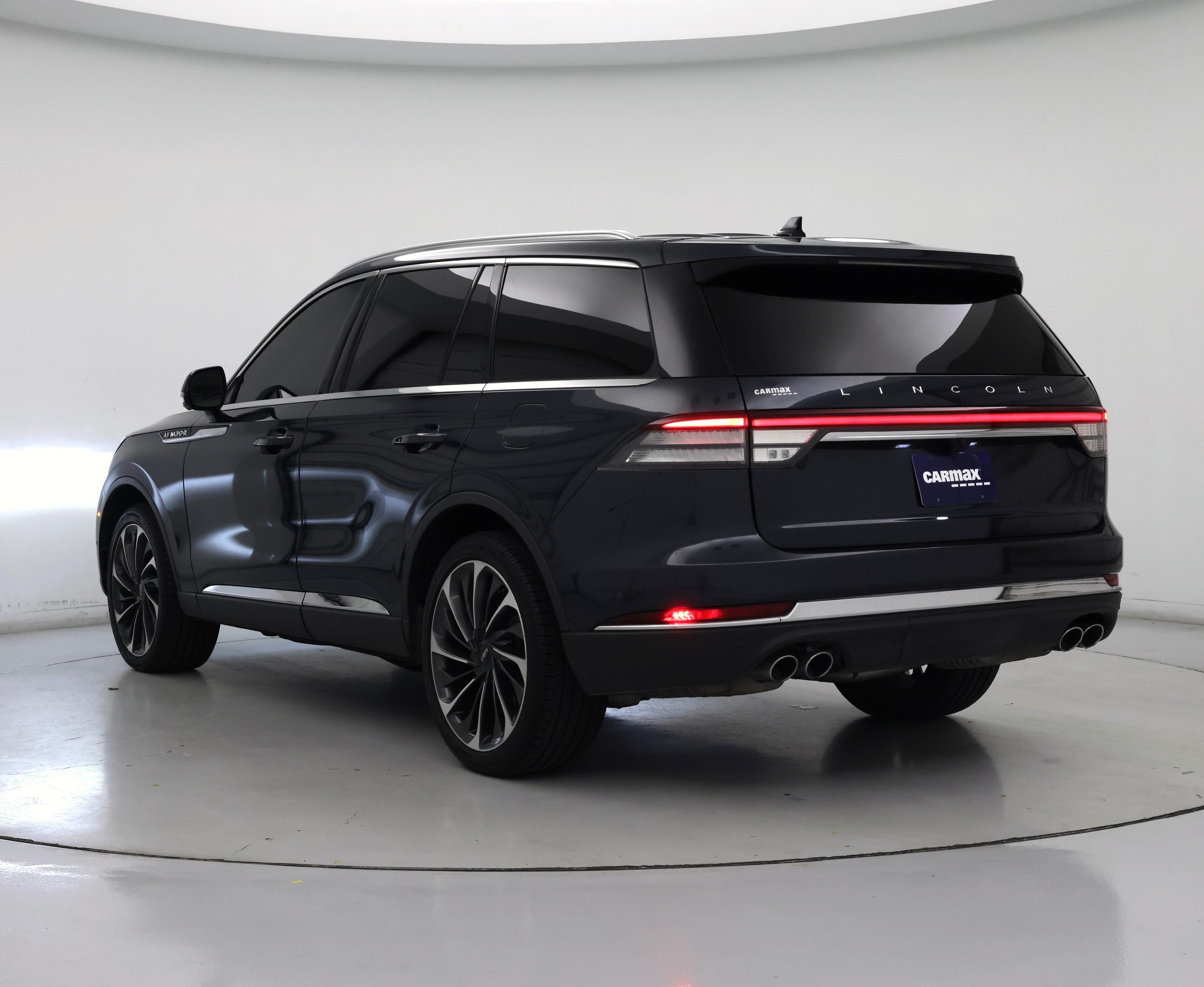 Thumbnail: 2023 Lincoln Aviator - 2