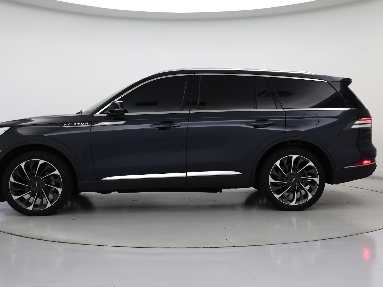 2023 Lincoln Aviator Reserve - Photo 4