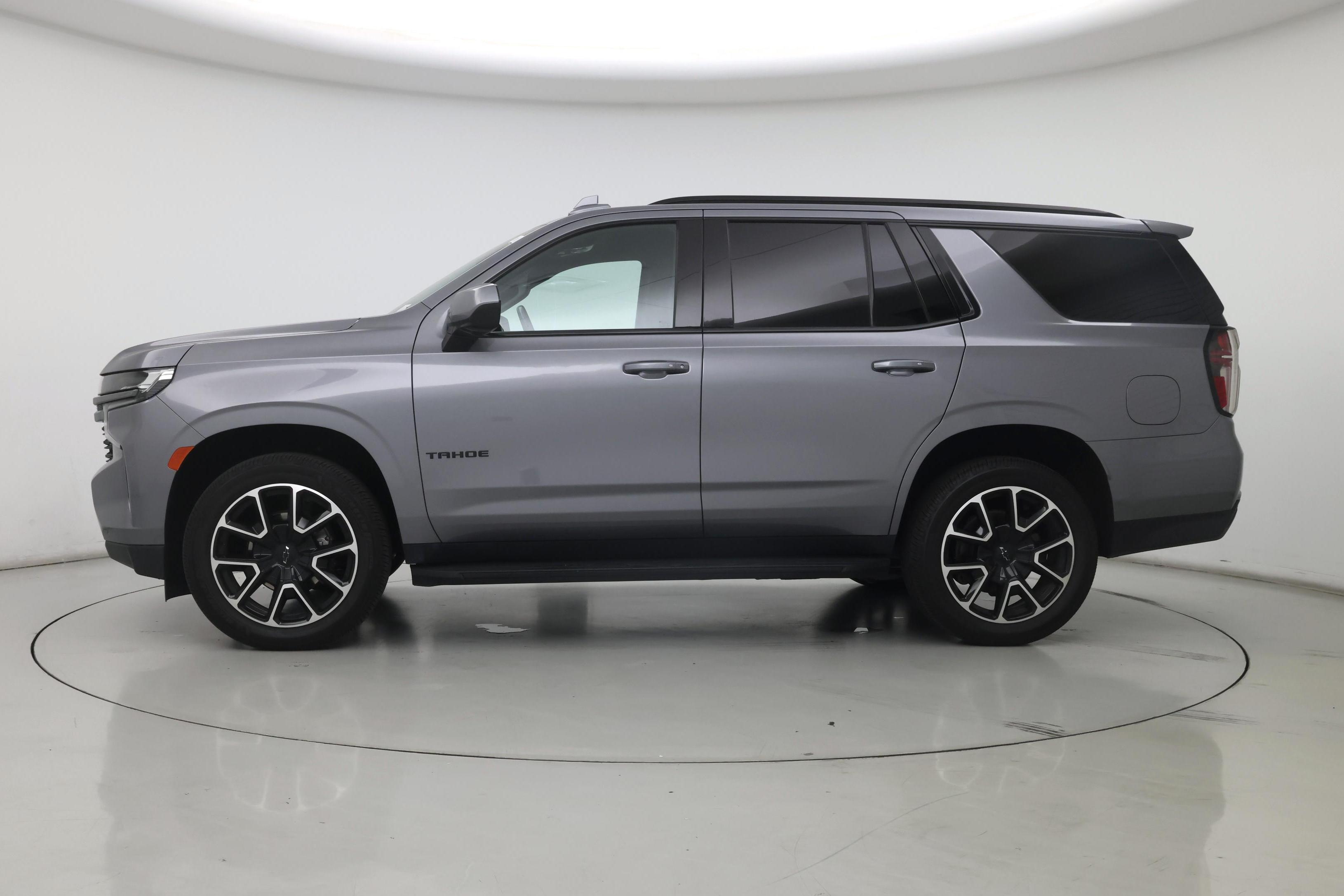 Thumbnail: 2022 Chevrolet Tahoe - 3