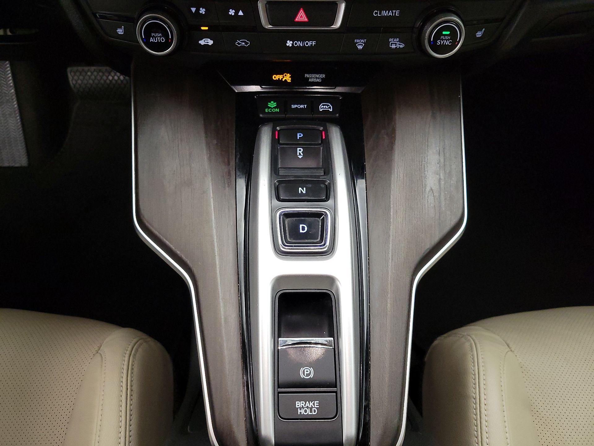 Thumbnail: 2018 Honda Clarity - 17