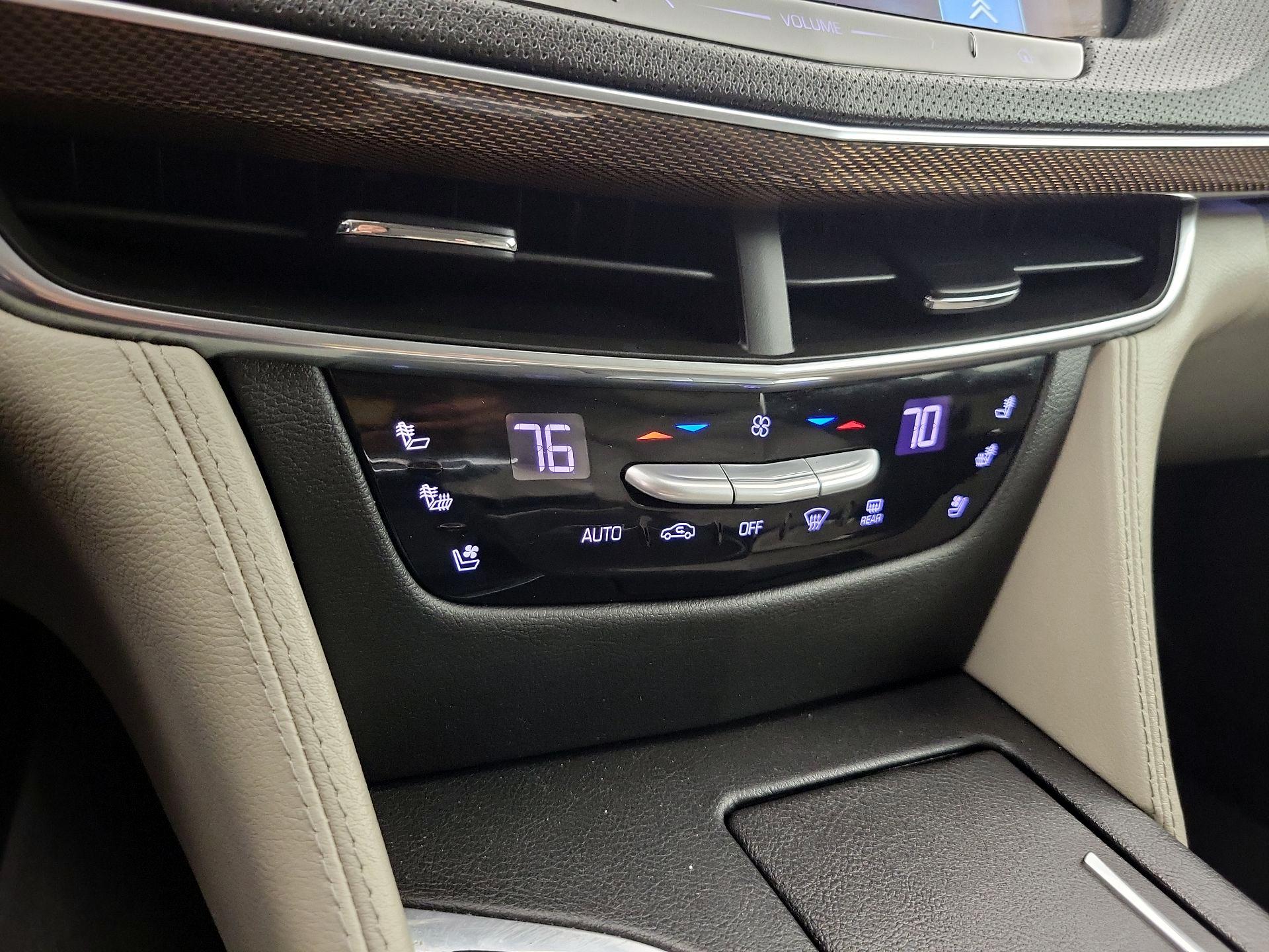 Thumbnail: 2017 Cadillac CT6 - 17