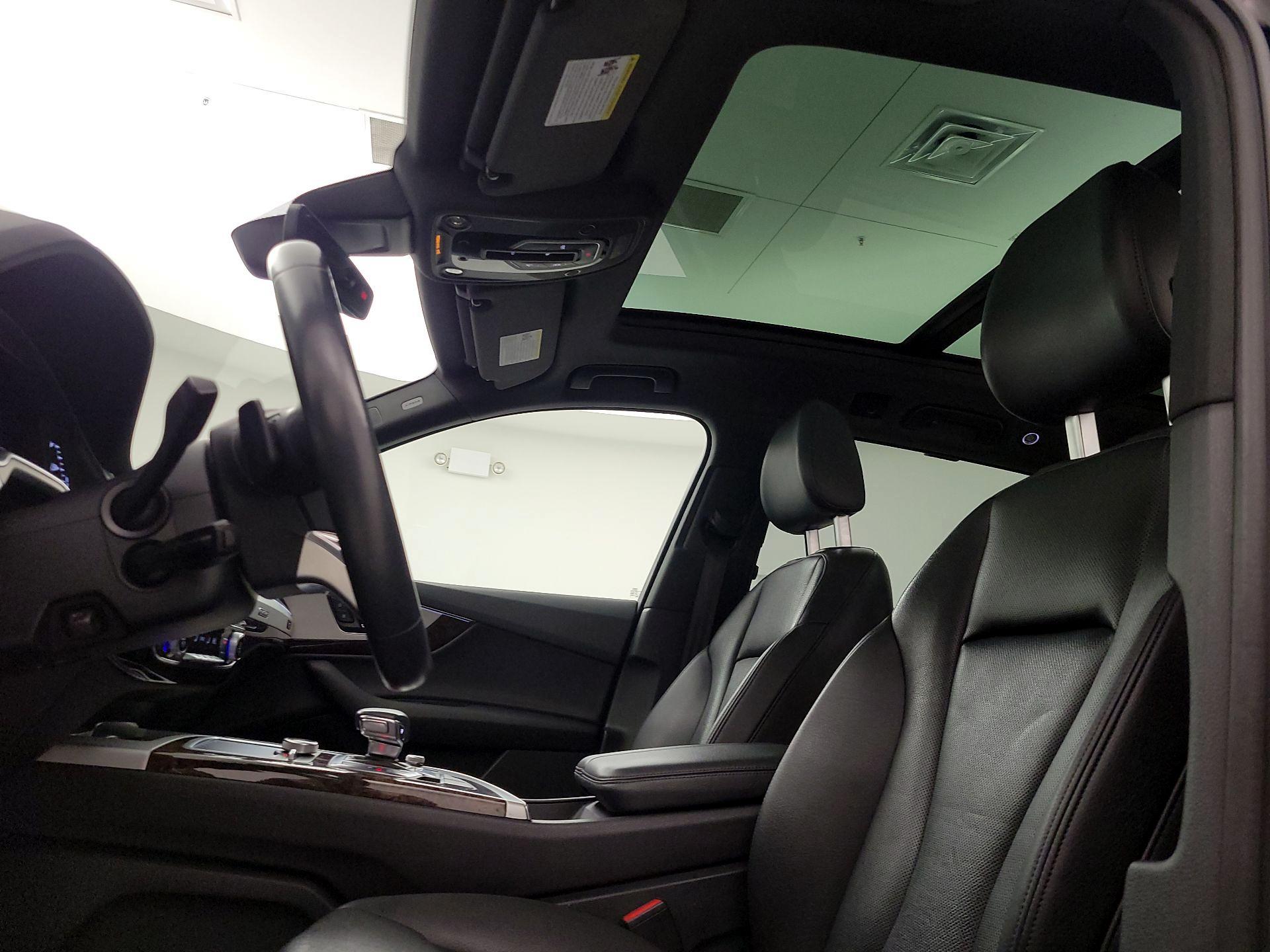Thumbnail: 2019 Audi Q7 - 20