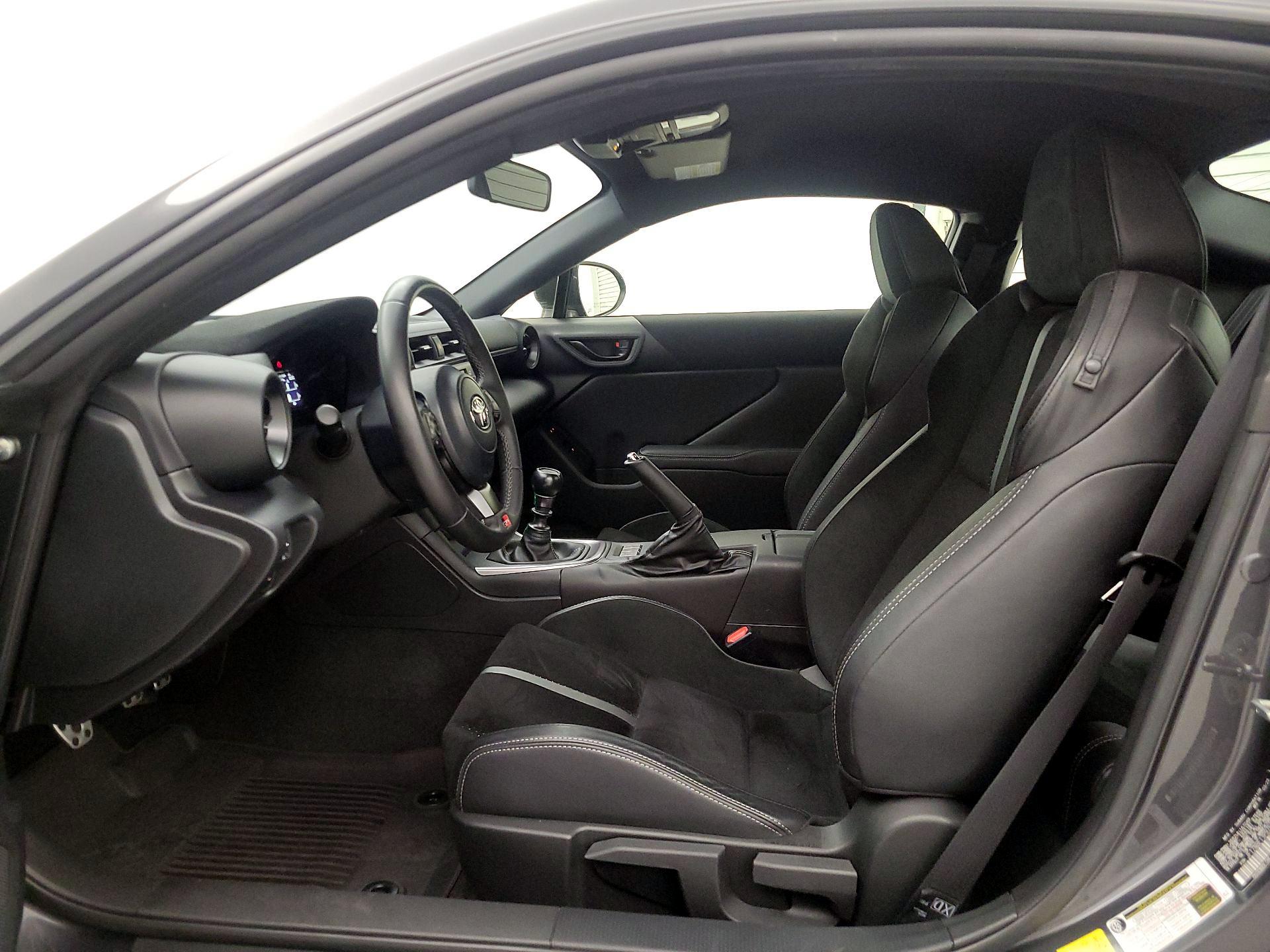 Thumbnail: 2023 Toyota GR86 - 11