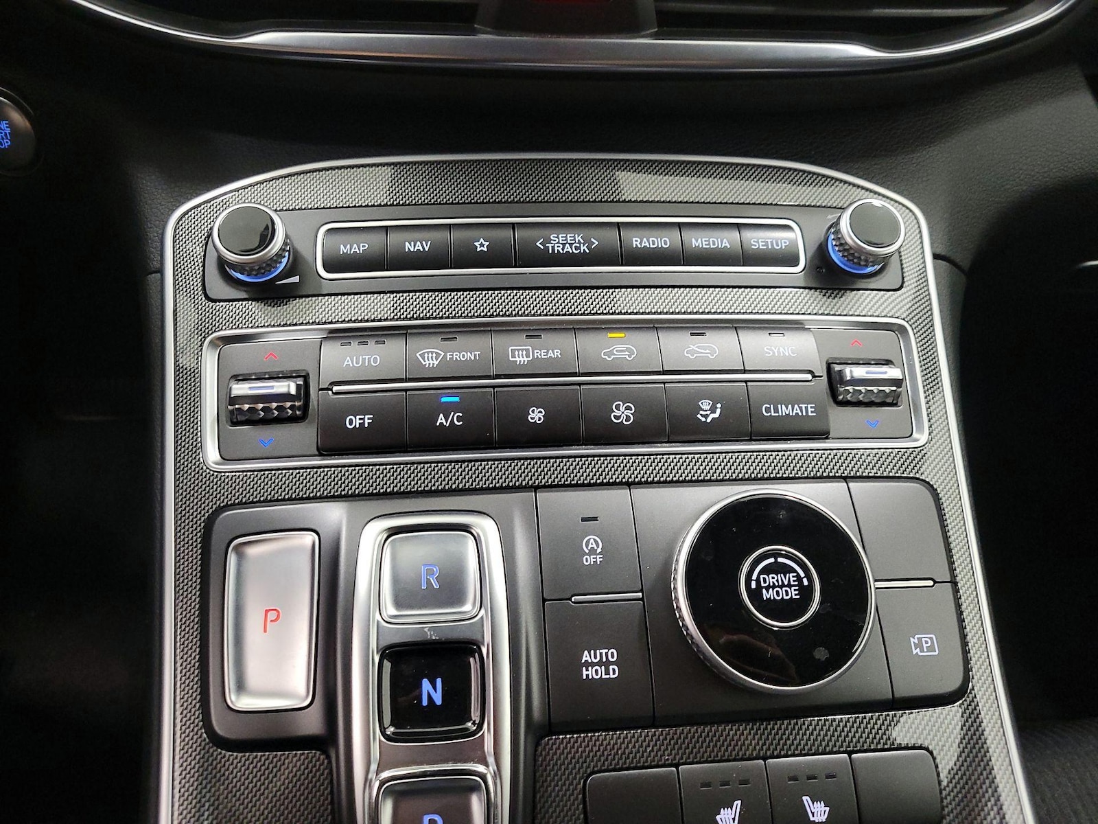 2023 Hyundai Santa Fe SEL - Photo 18
