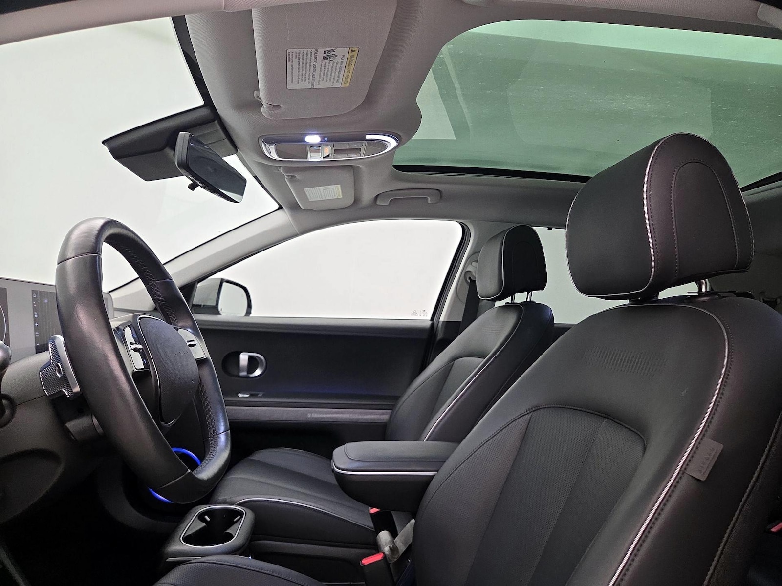 2024 Hyundai IONIQ 5 Limited - Photo 21