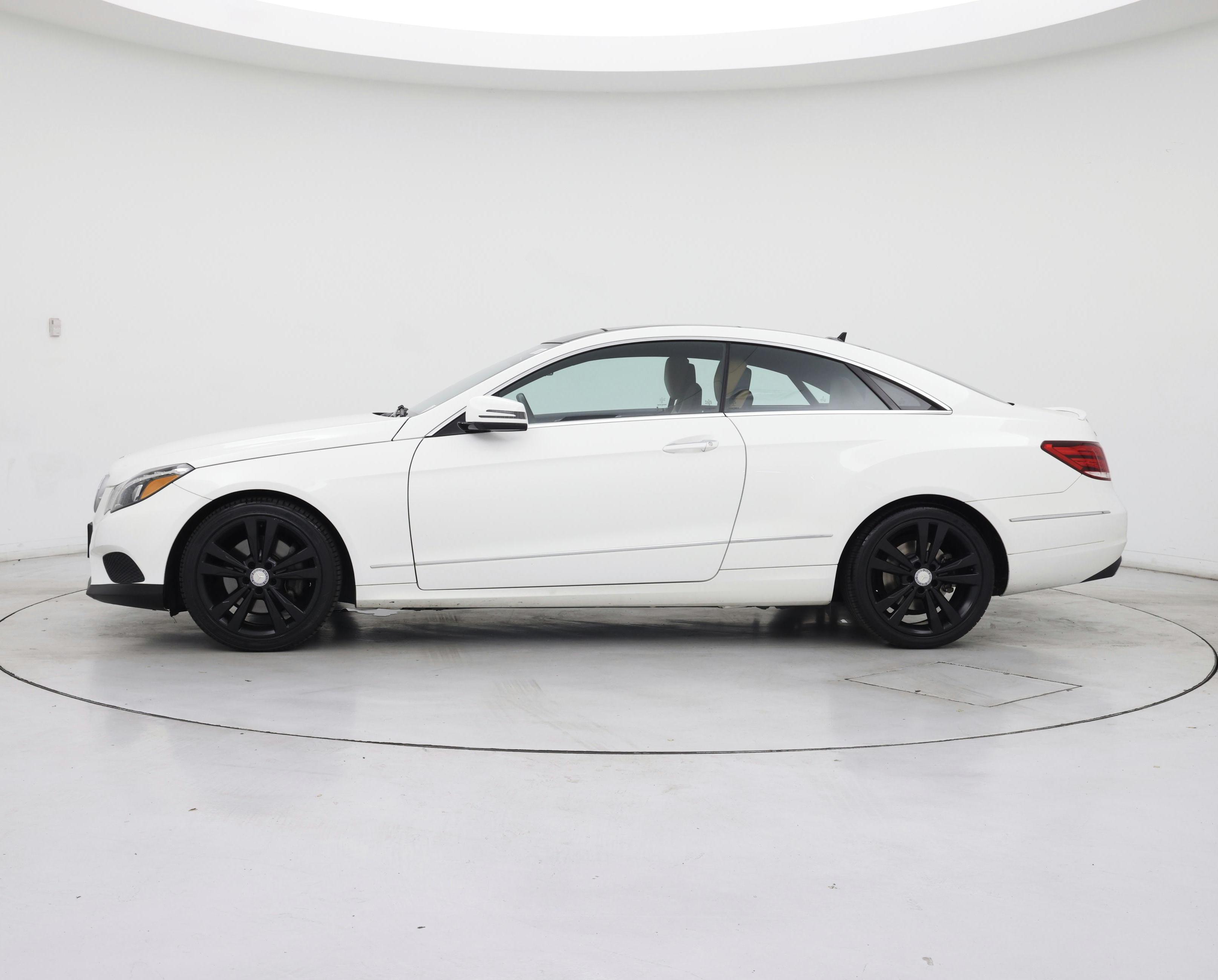 Thumbnail: 2017 Mercedes-Benz E-Class - 3