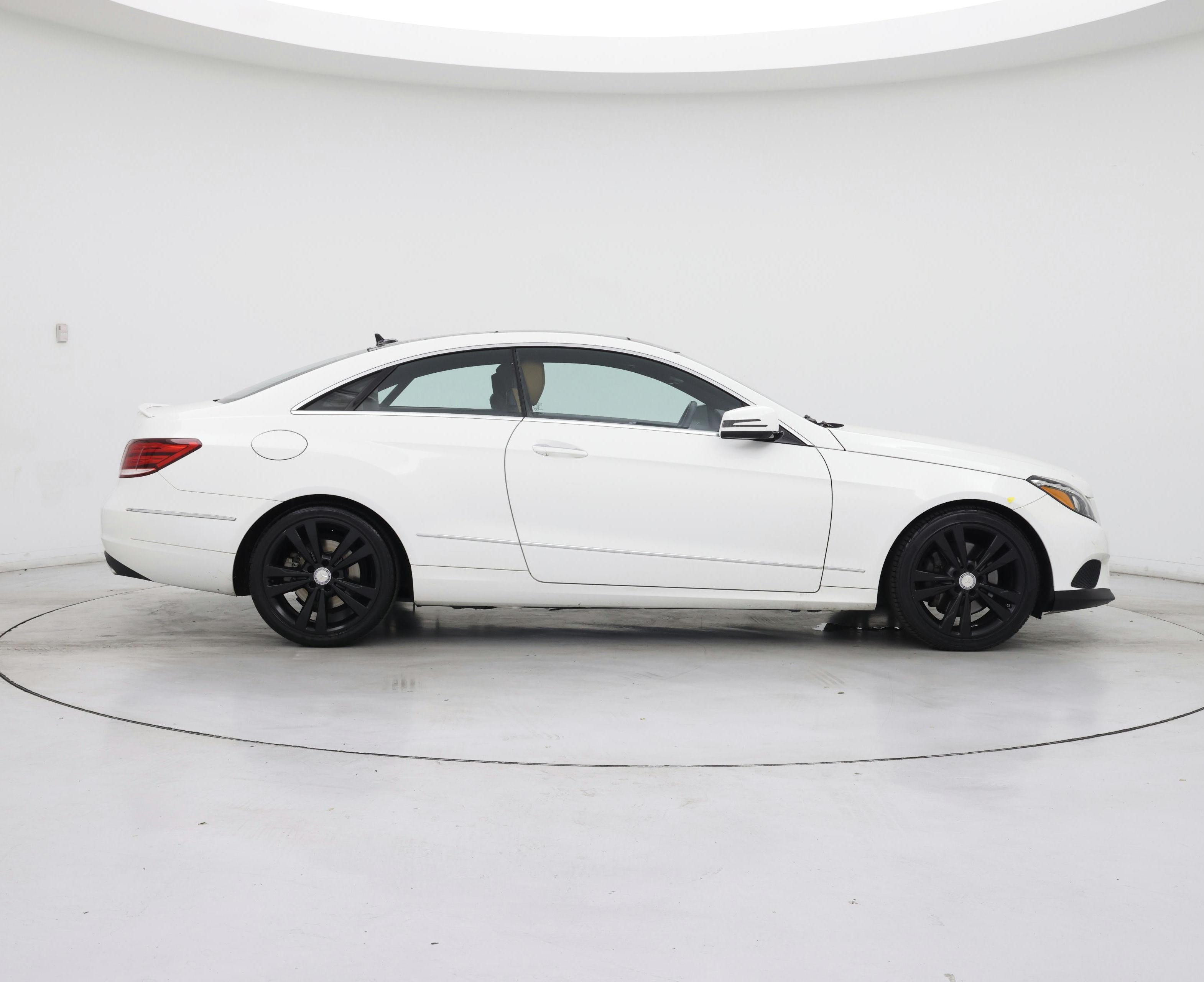 Thumbnail: 2017 Mercedes-Benz E-Class - 7