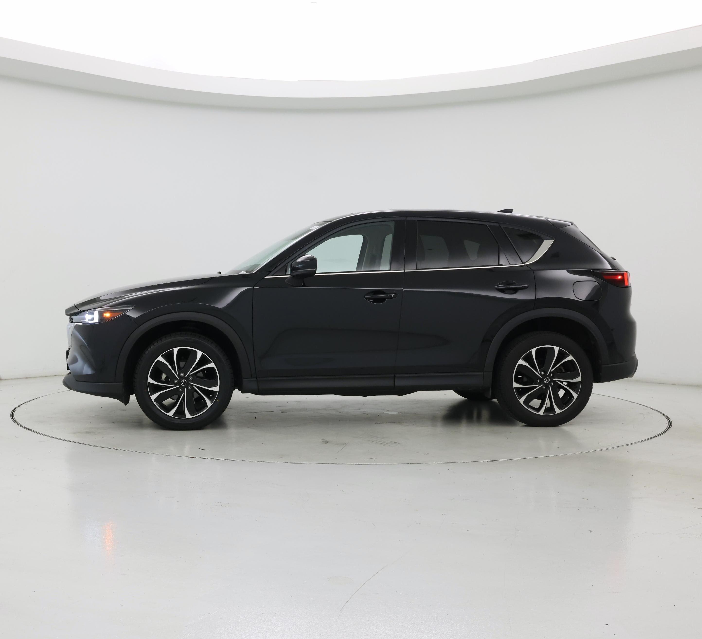 Thumbnail: 2023 Mazda CX-5 - 3