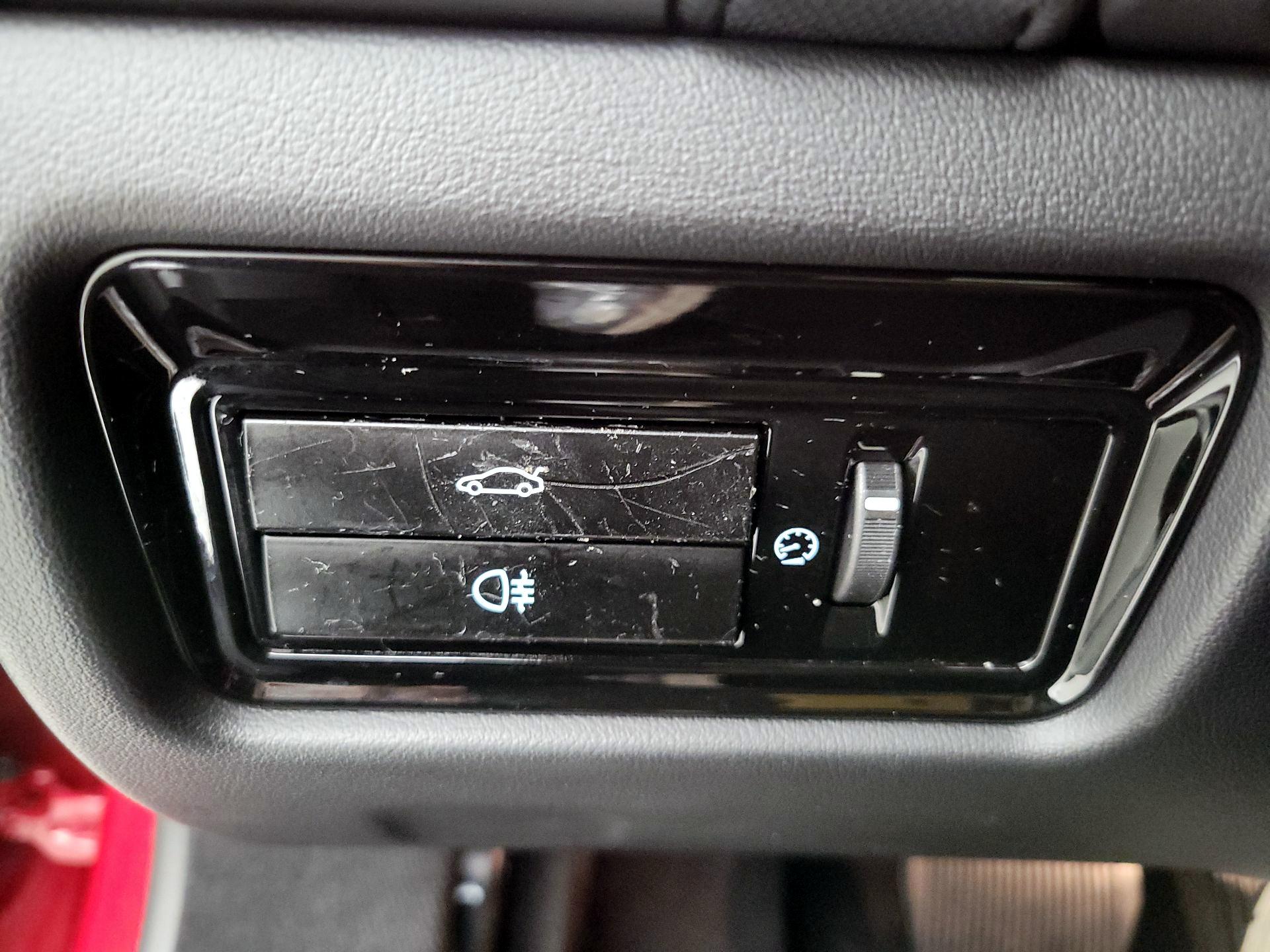 Thumbnail: 2015 Jaguar F-Type - 13