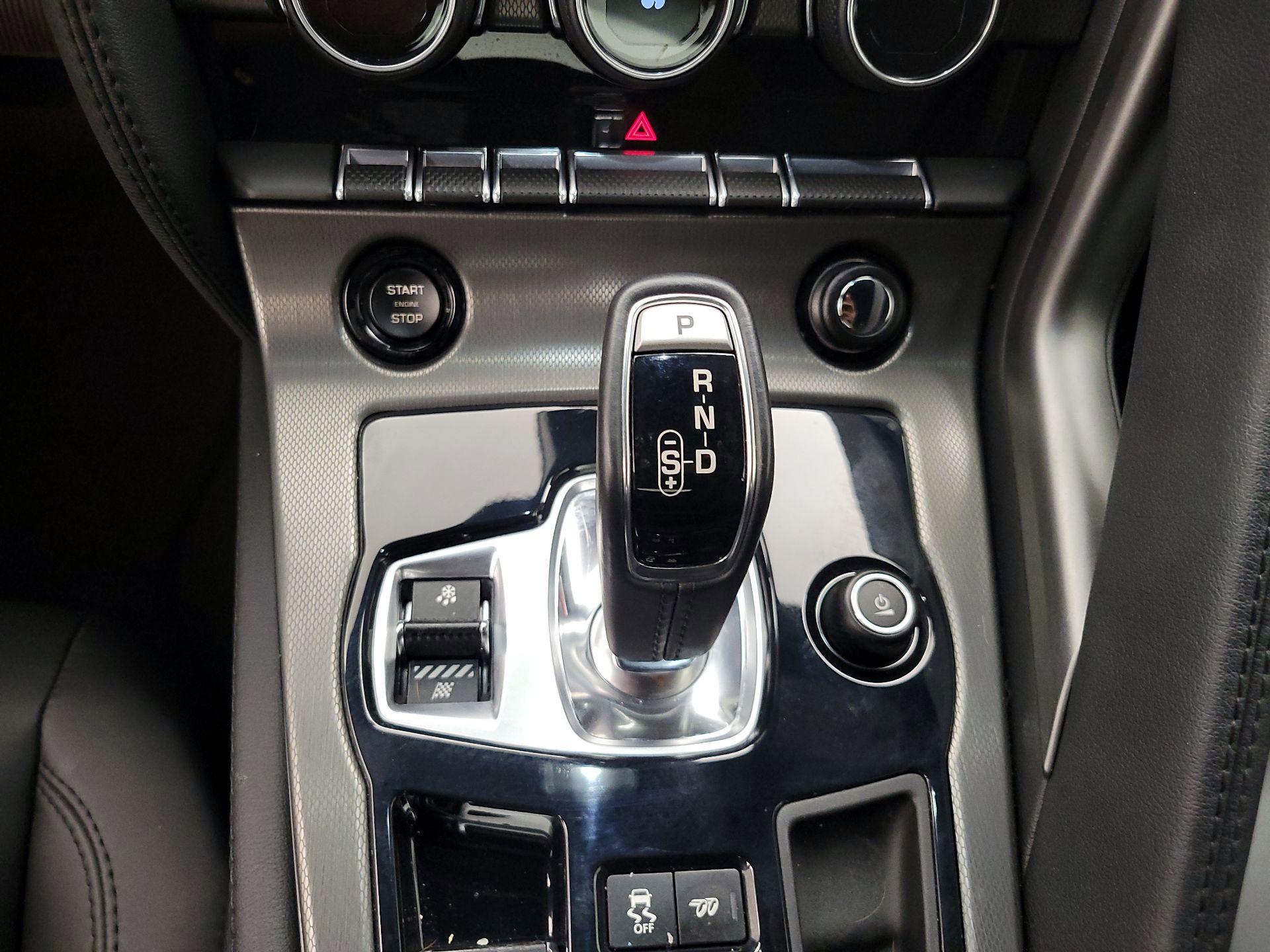 Thumbnail: 2015 Jaguar F-Type - 17