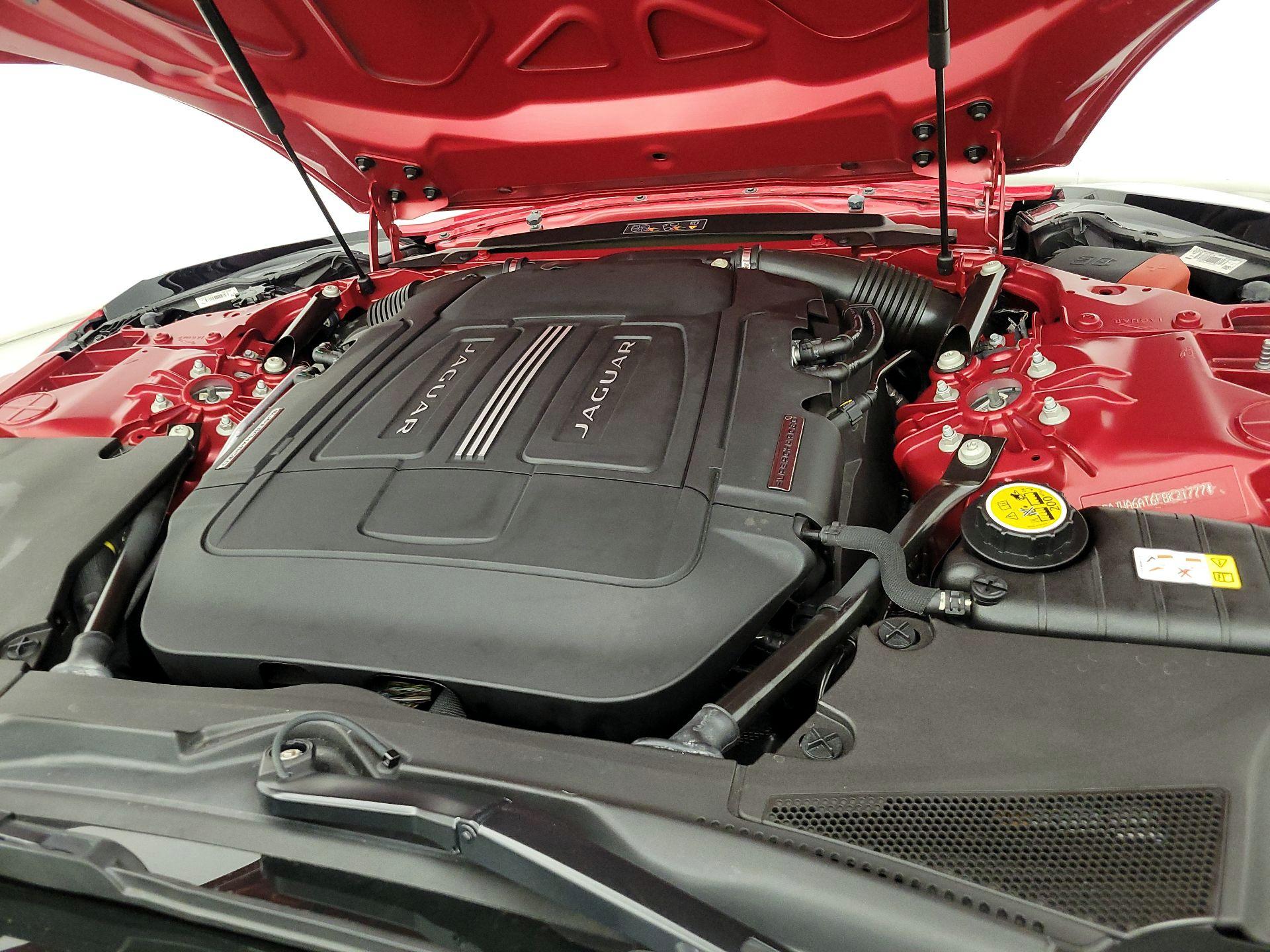 Thumbnail: 2015 Jaguar F-Type - 20