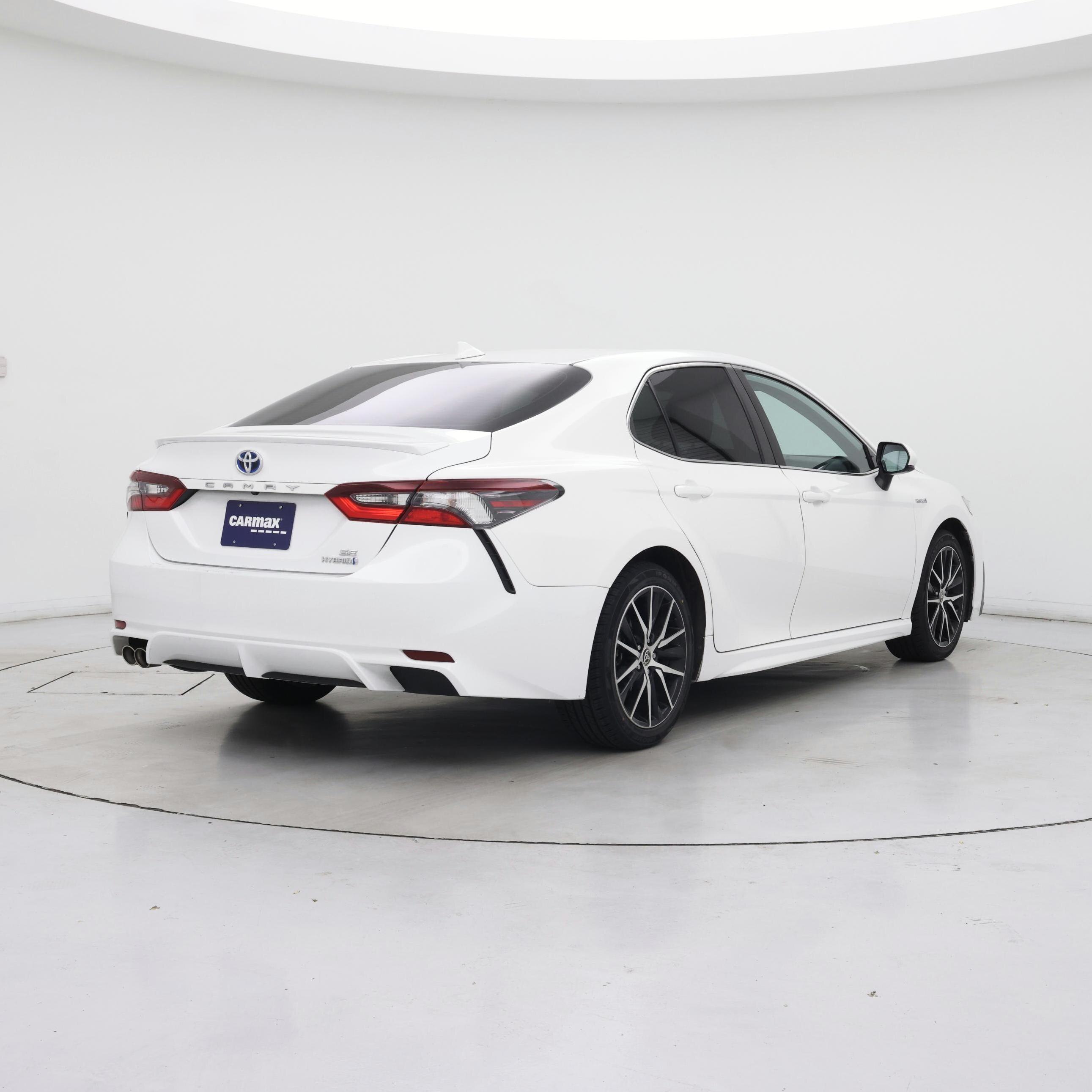 Thumbnail: 2021 Toyota Camry - 8