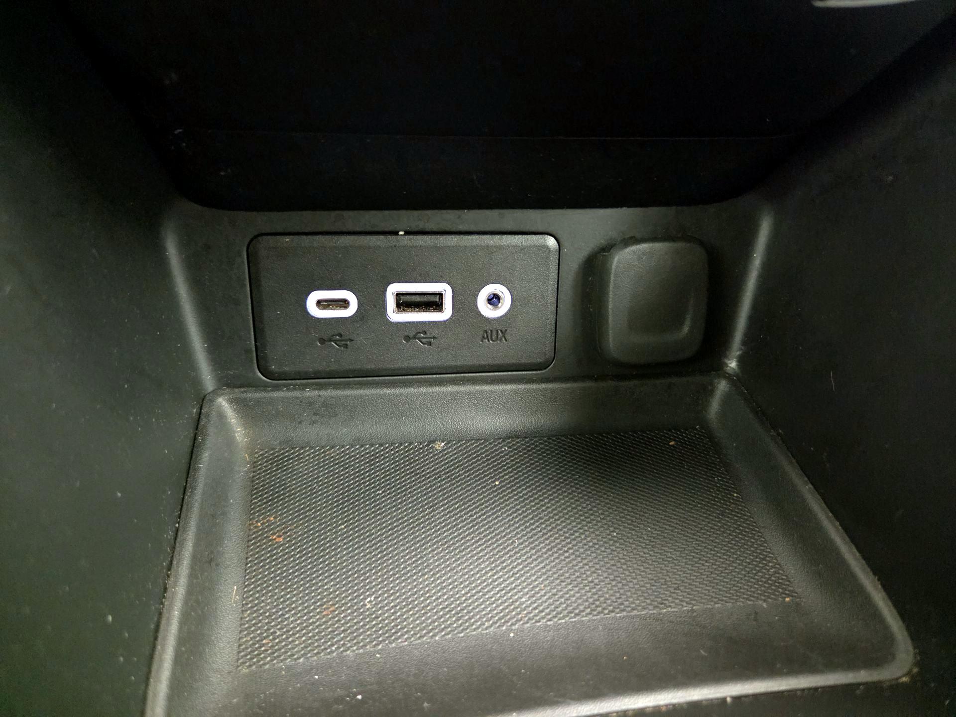 Thumbnail: 2023 GMC Terrain - 18