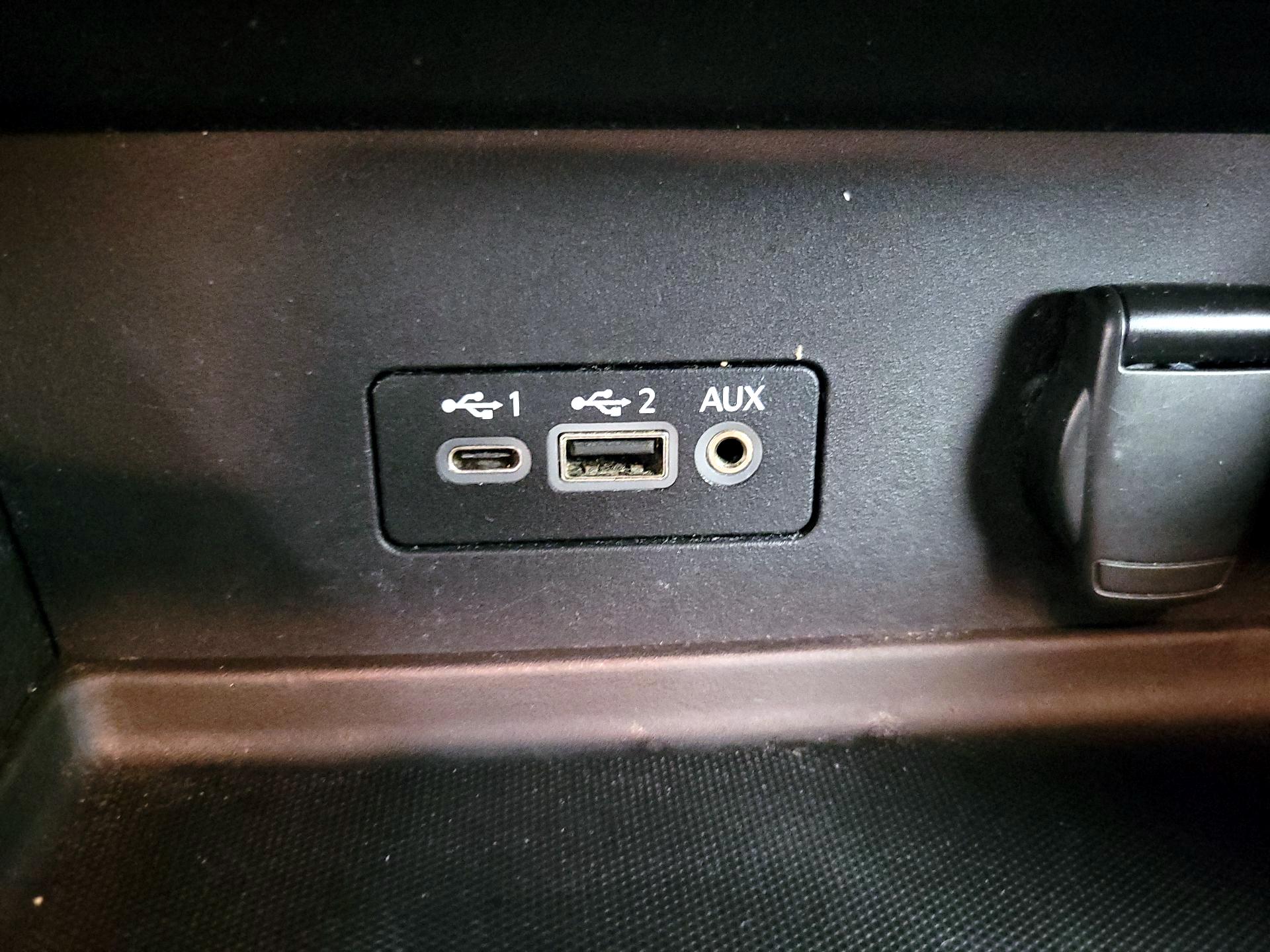 Thumbnail: 2020 Nissan Sentra - 18