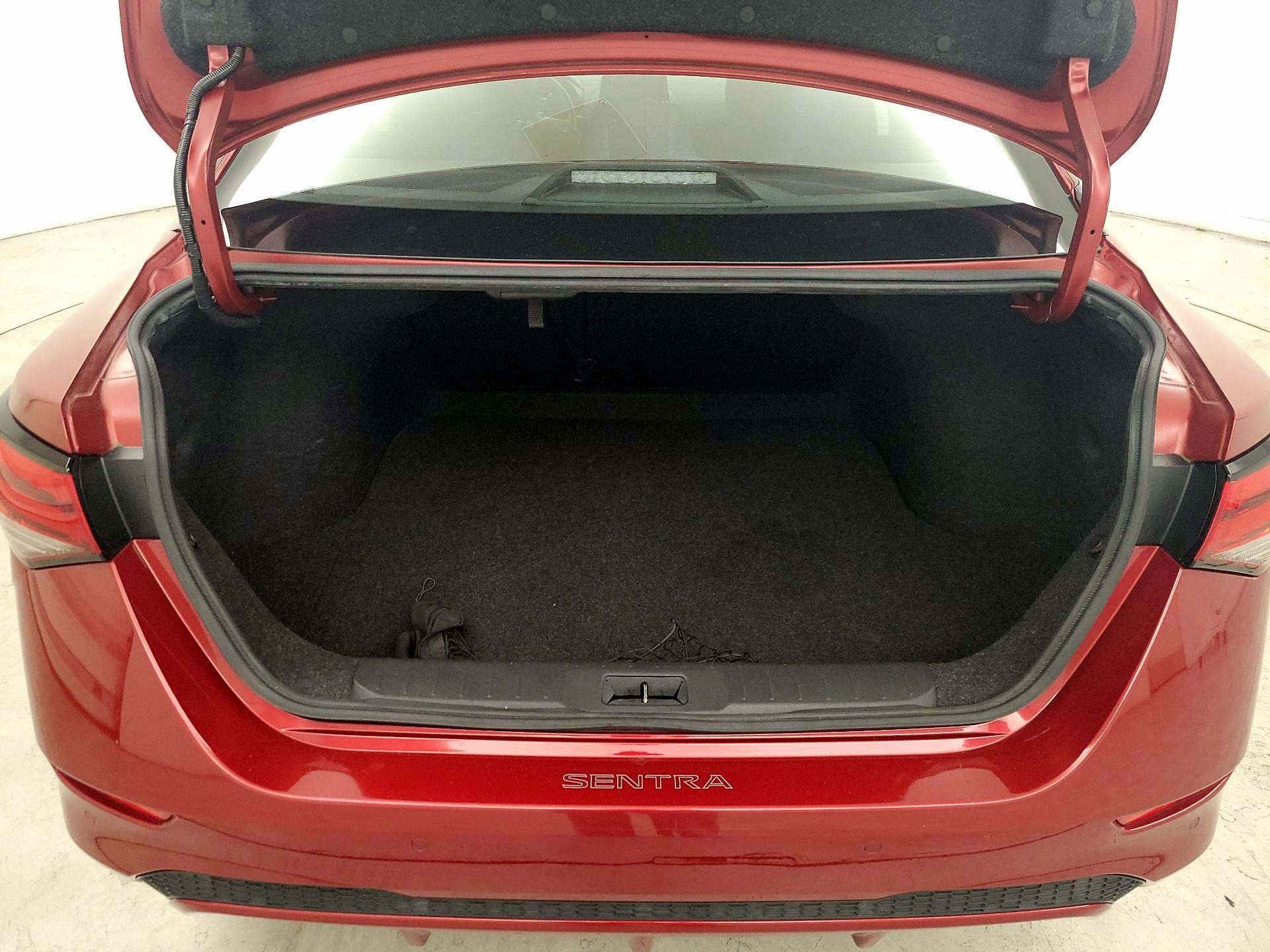 Thumbnail: 2020 Nissan Sentra - 20