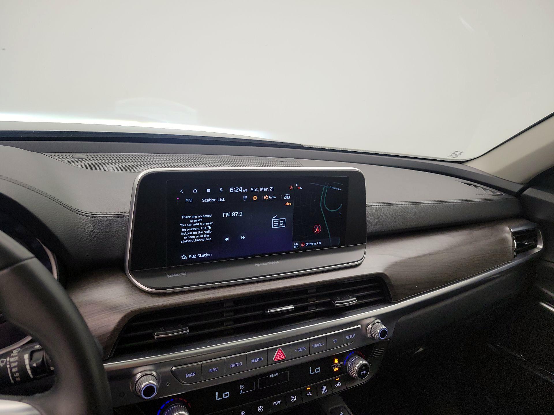 Thumbnail: 2020 Kia Telluride - 16