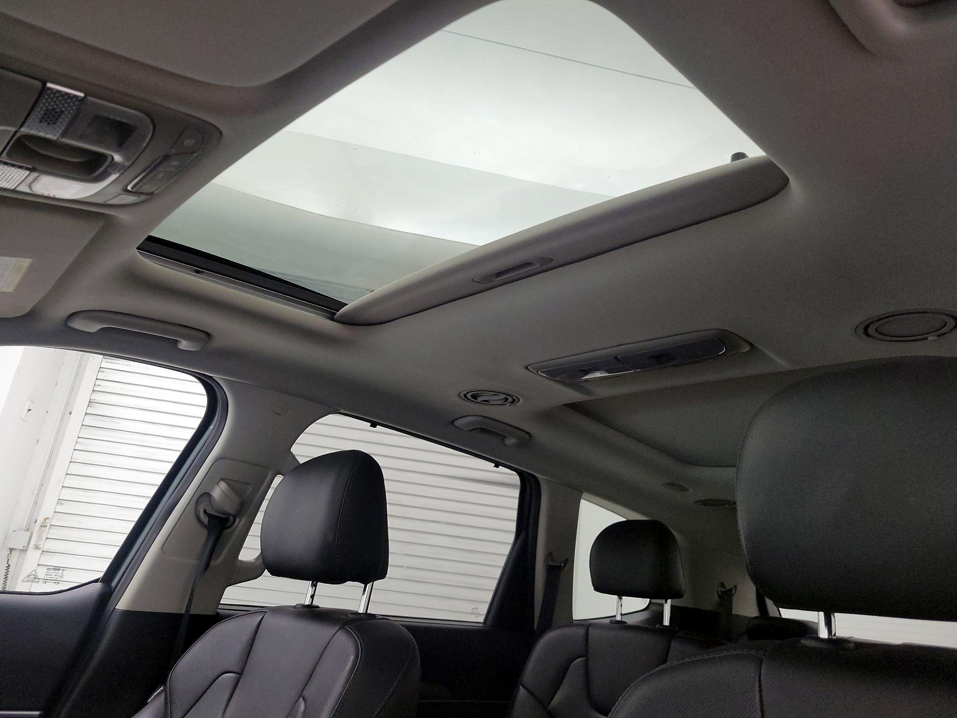 Thumbnail: 2020 Kia Telluride - 20