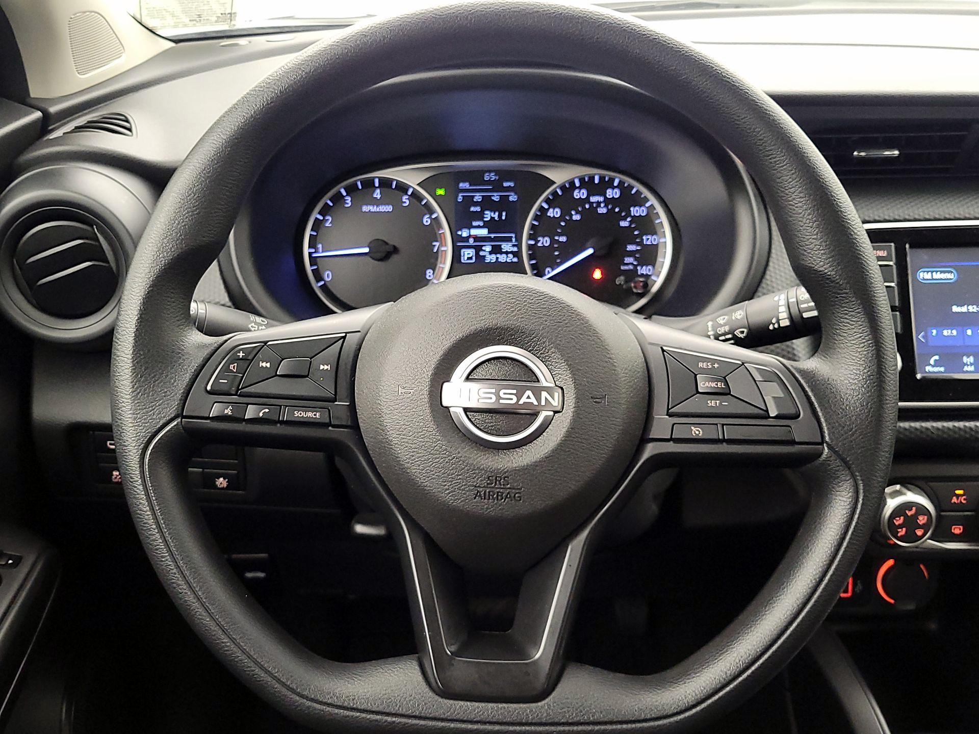 Thumbnail: 2023 Nissan Kicks - 10
